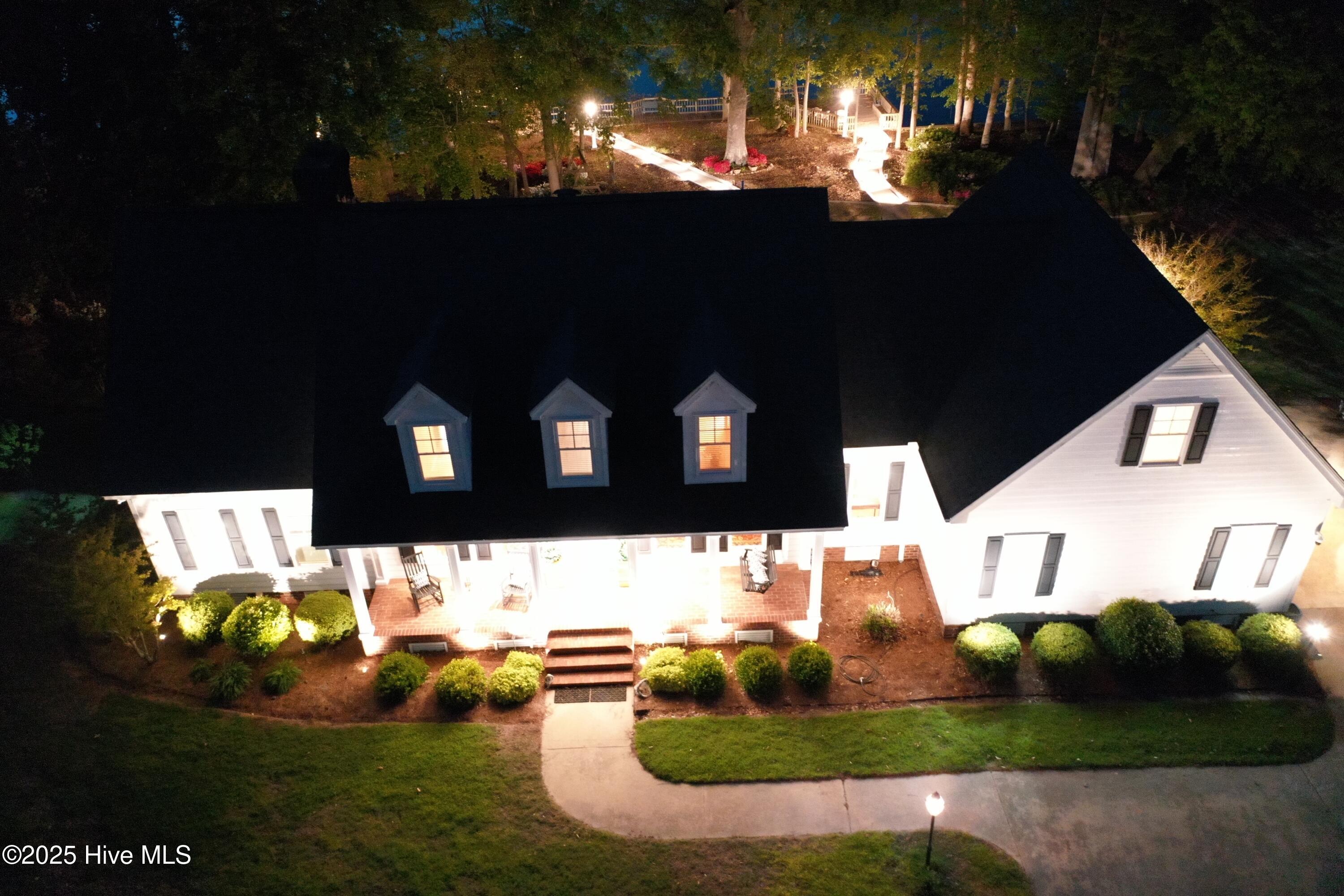 6392 Waters Edge Drive