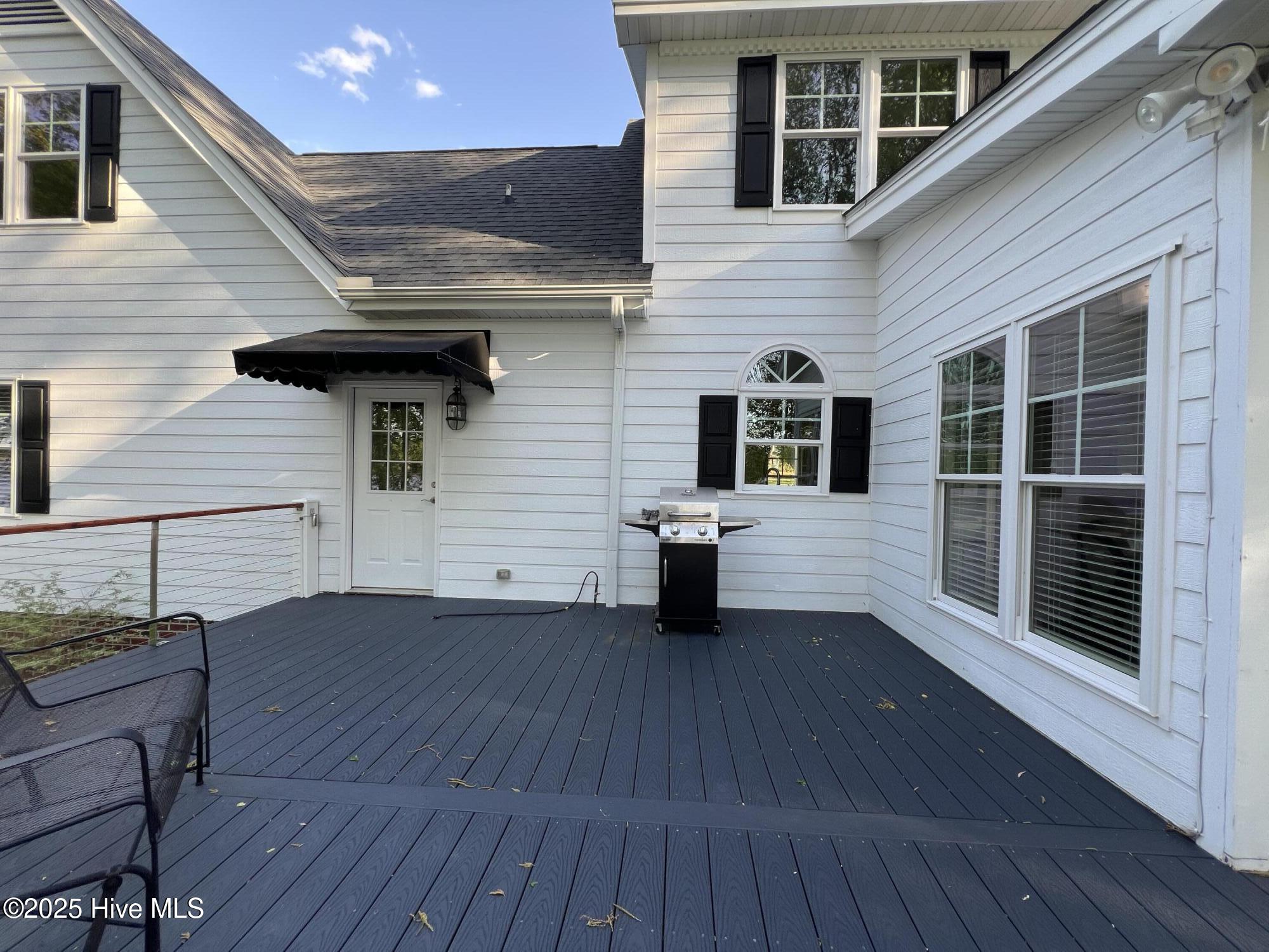 6392 Waters Edge Drive