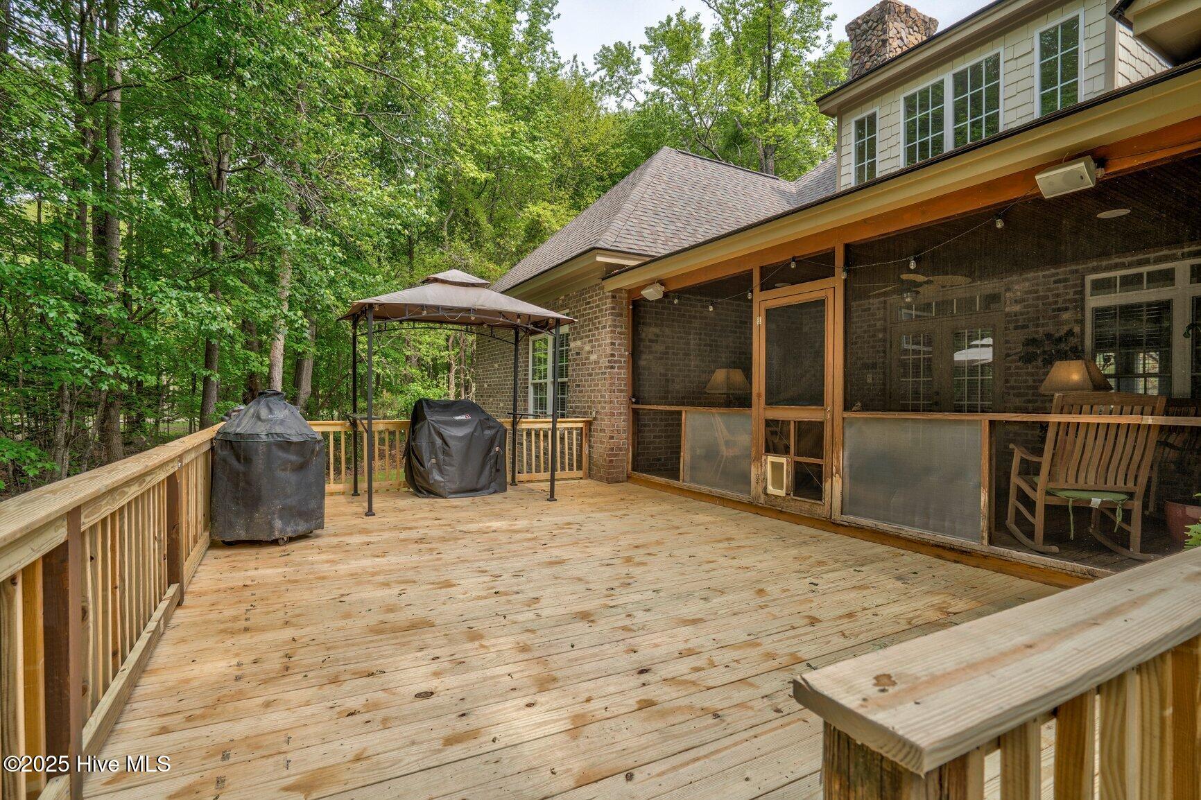 5441 Lochmere Bay Drive