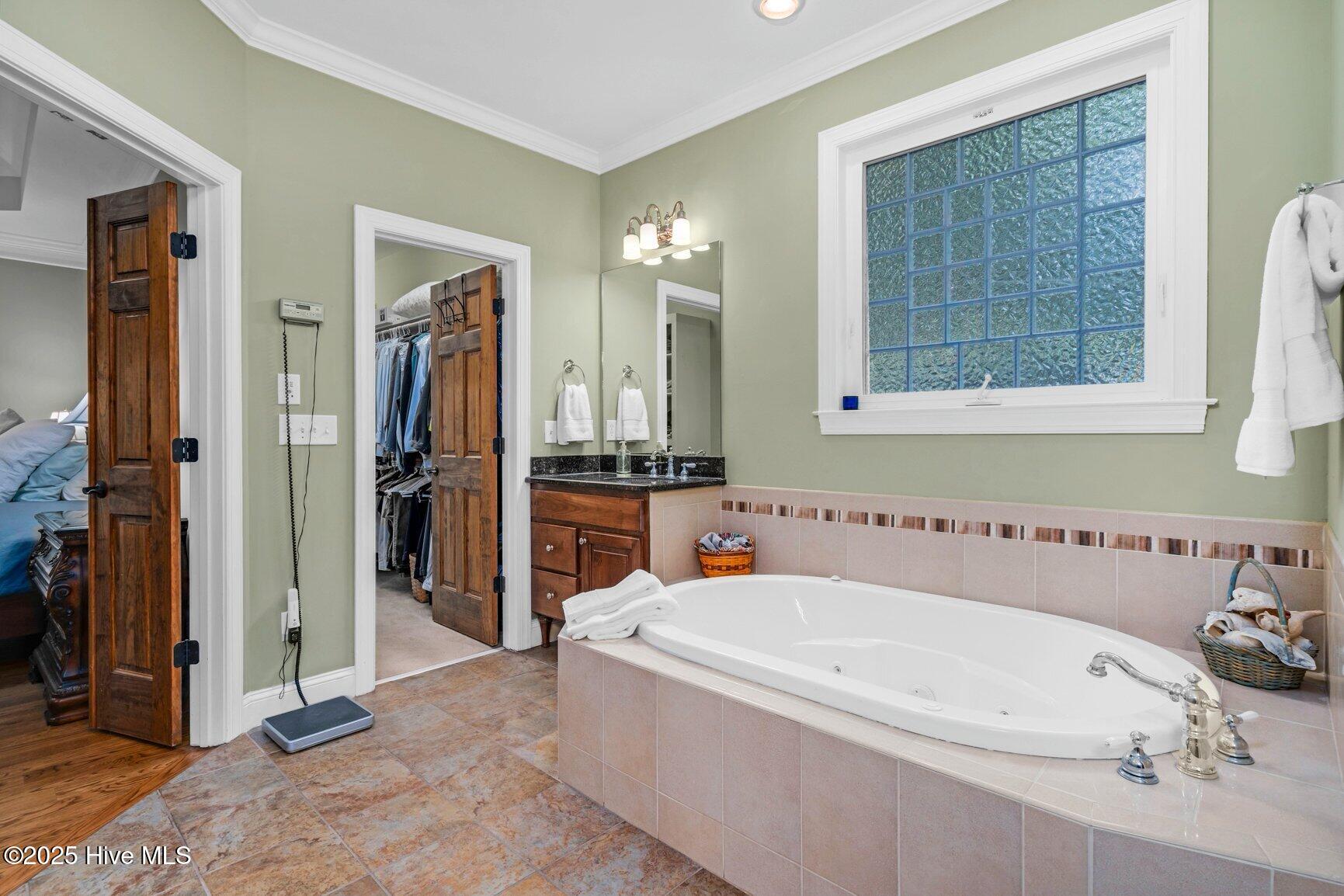 5441 Lochmere Bay Drive