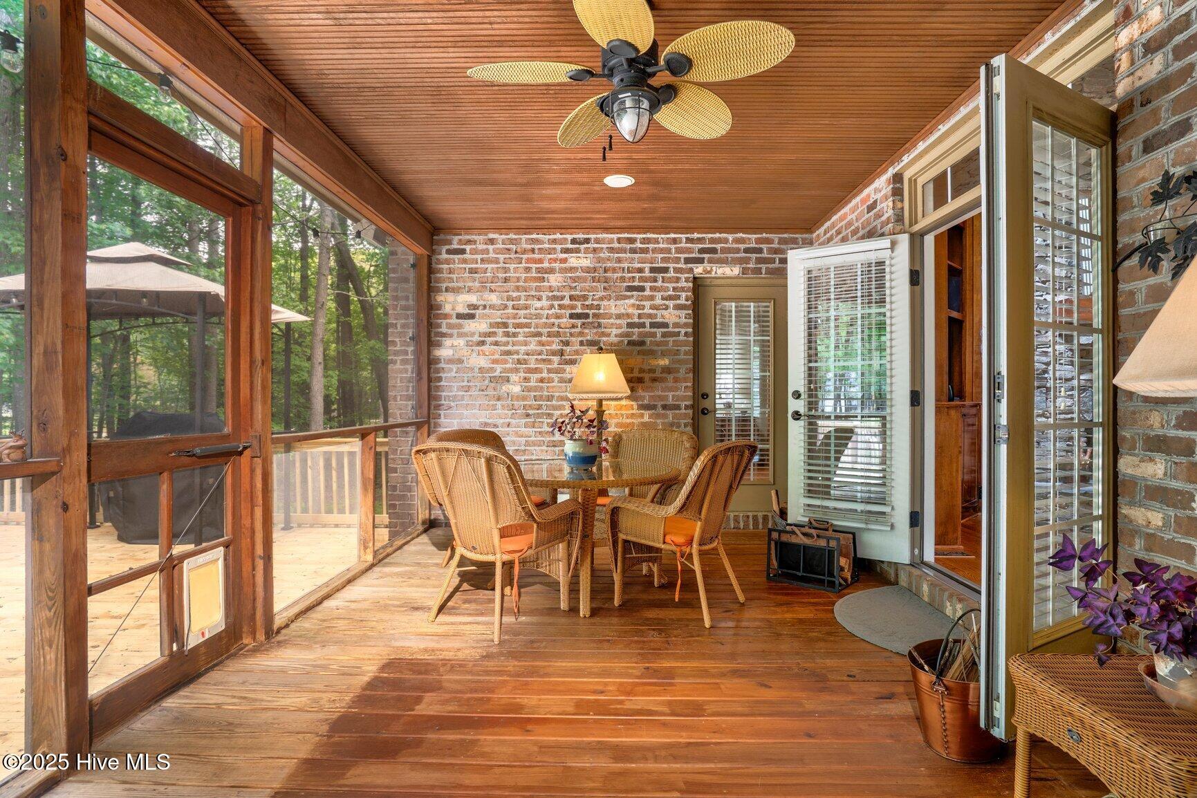 5441 Lochmere Bay Drive