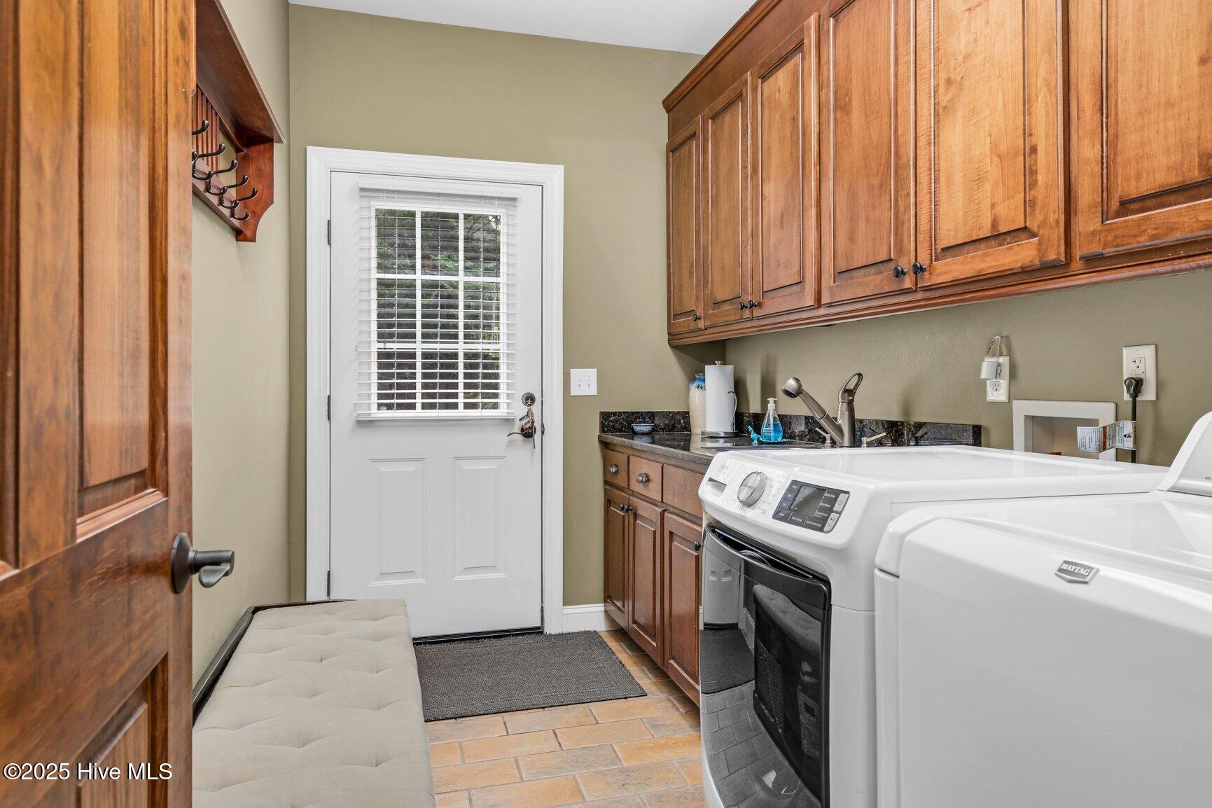 5441 Lochmere Bay Drive