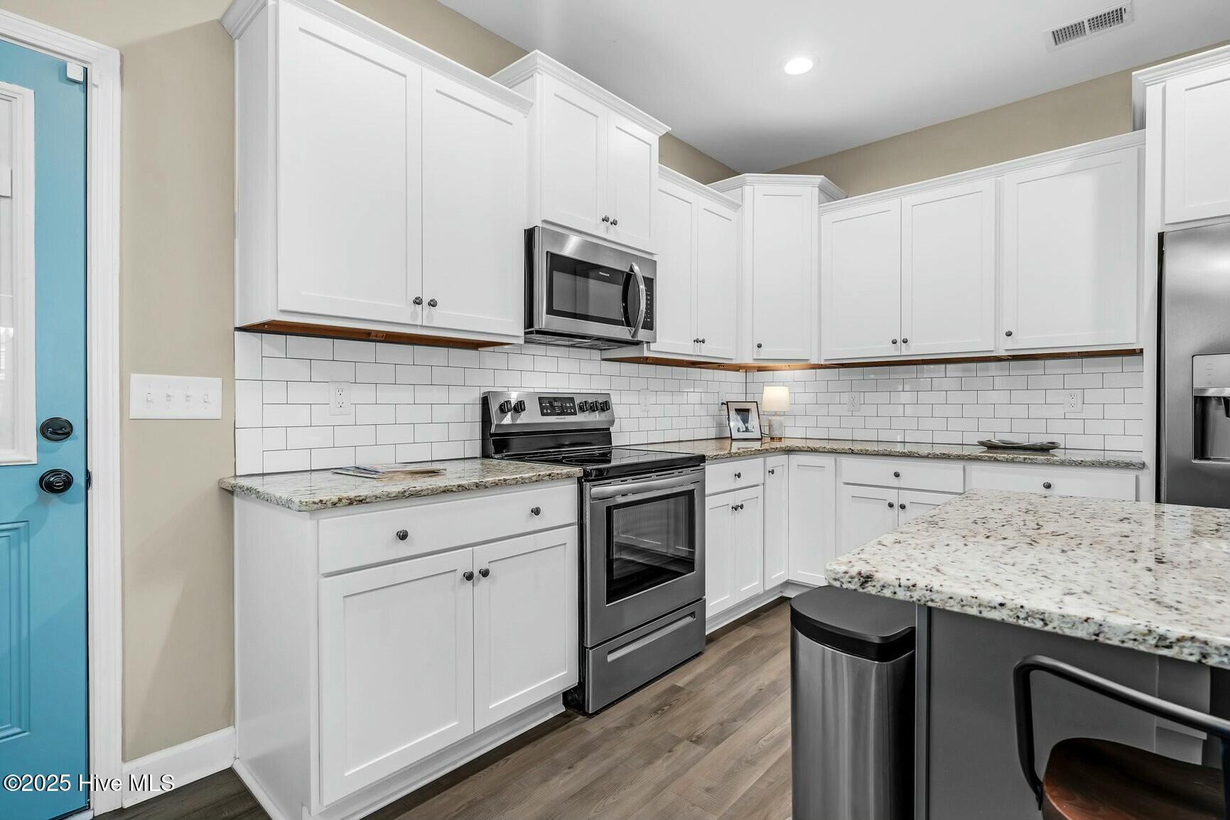 93 Fallingbrook Drive