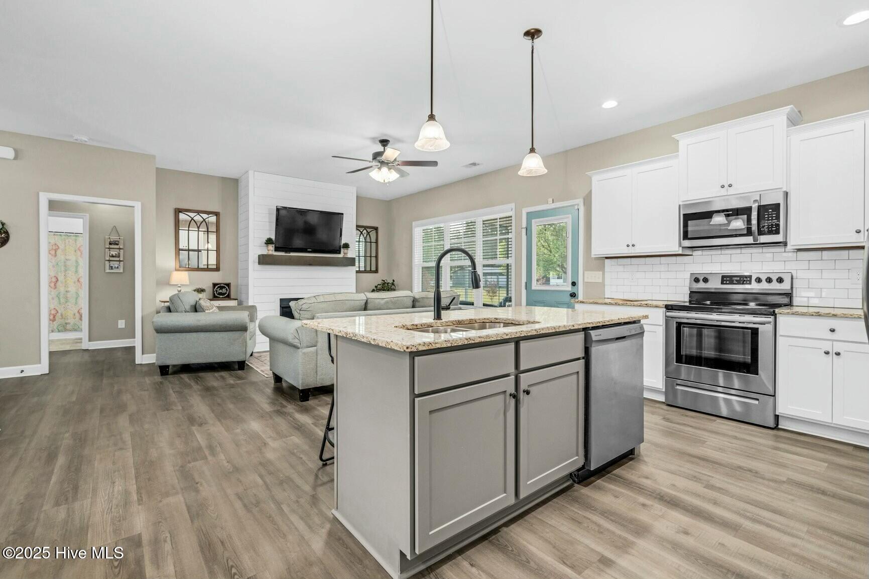 93 Fallingbrook Drive