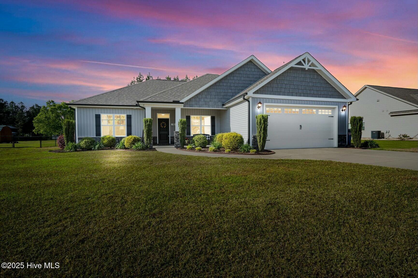 93 Fallingbrook Drive