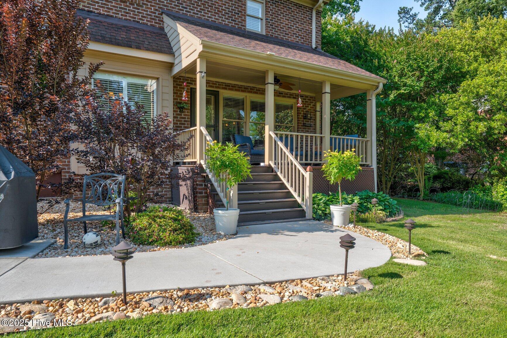 204 Ashmore Lane