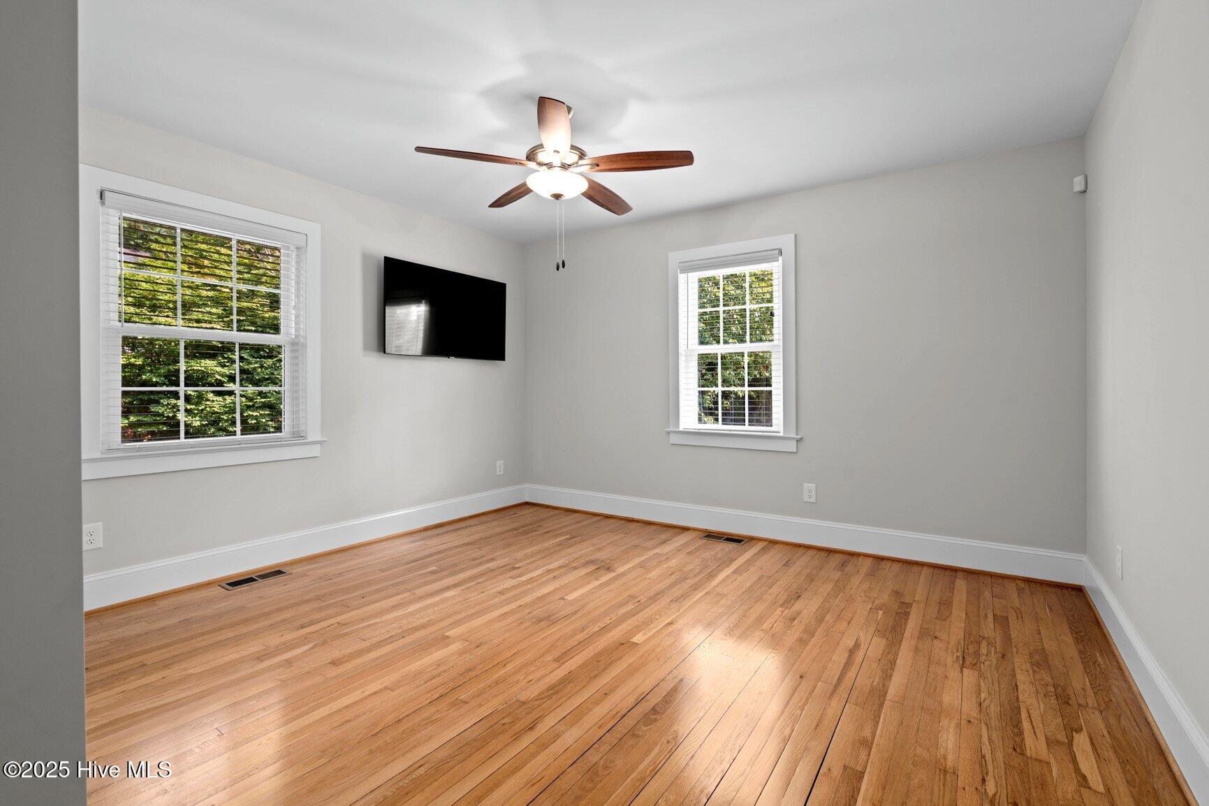 216 Whitfield Street