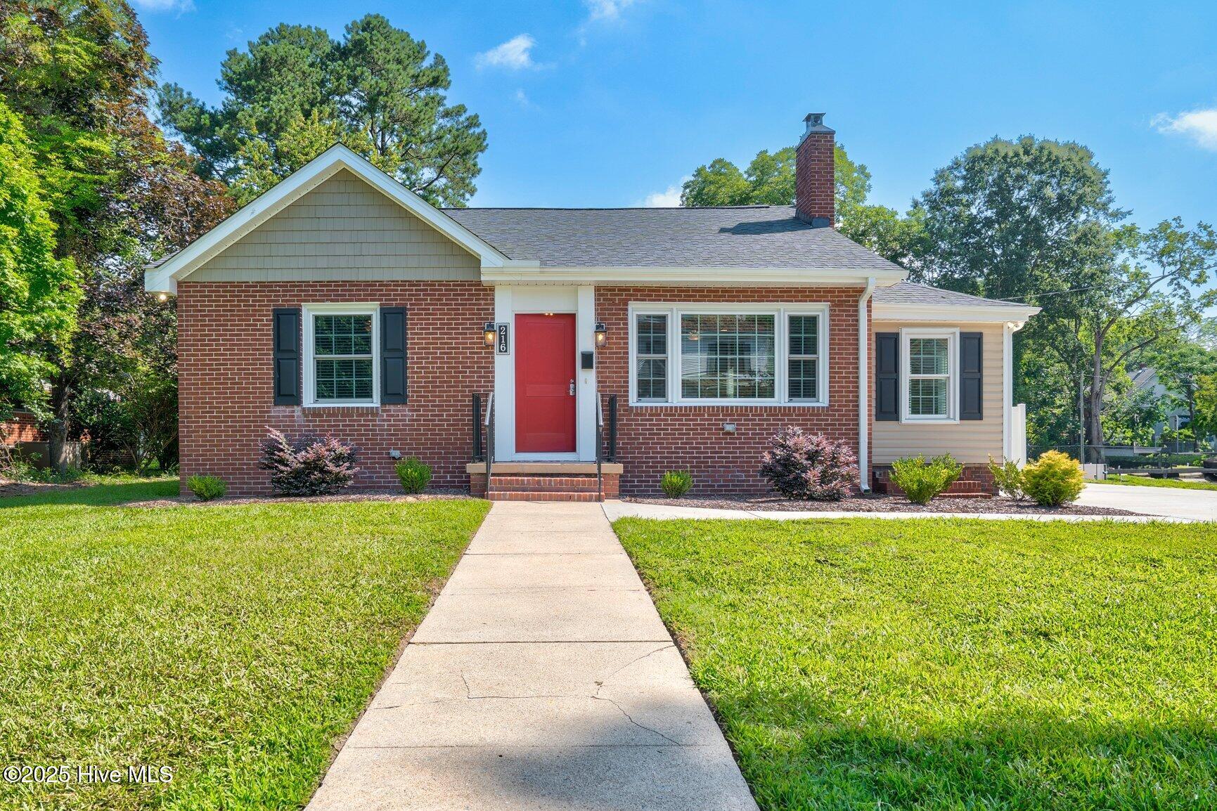 216 Whitfield Street