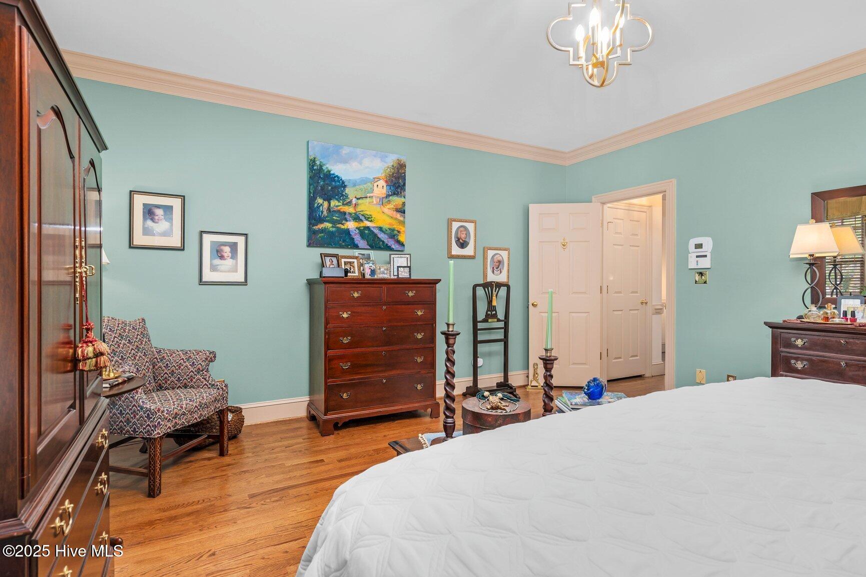 2909 Greystone Drive