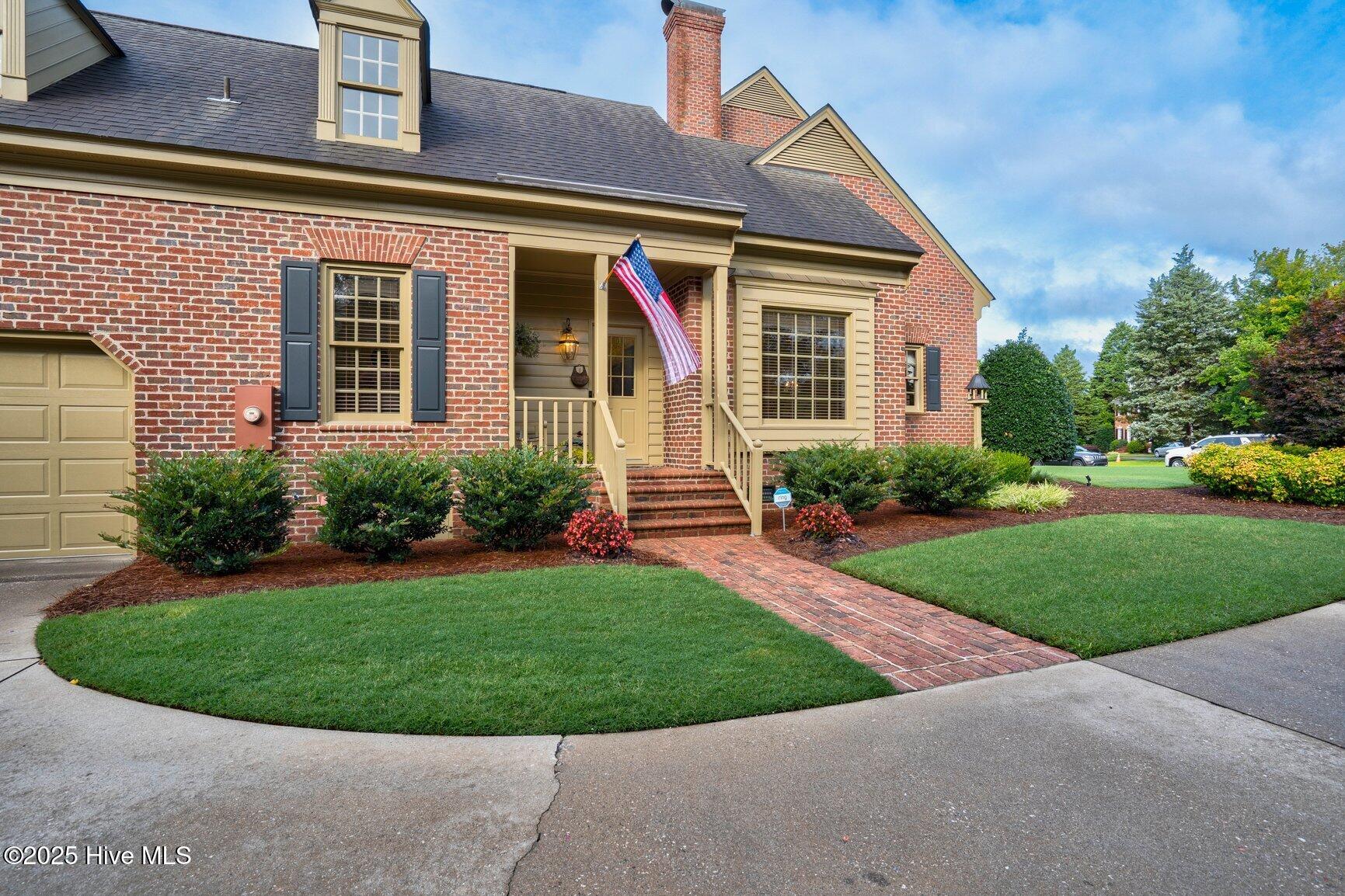 2909 Greystone Drive