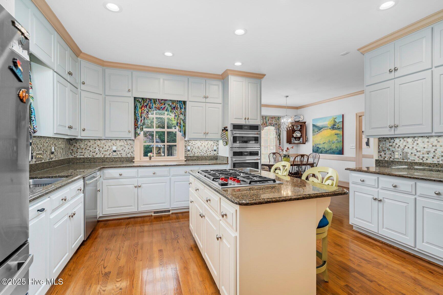 2909 Greystone Drive