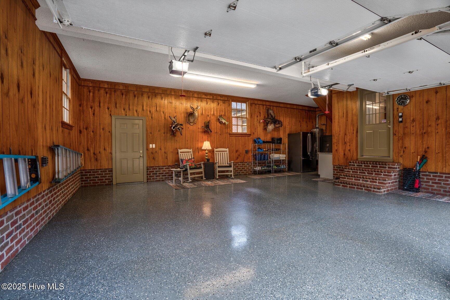 2909 Greystone Drive