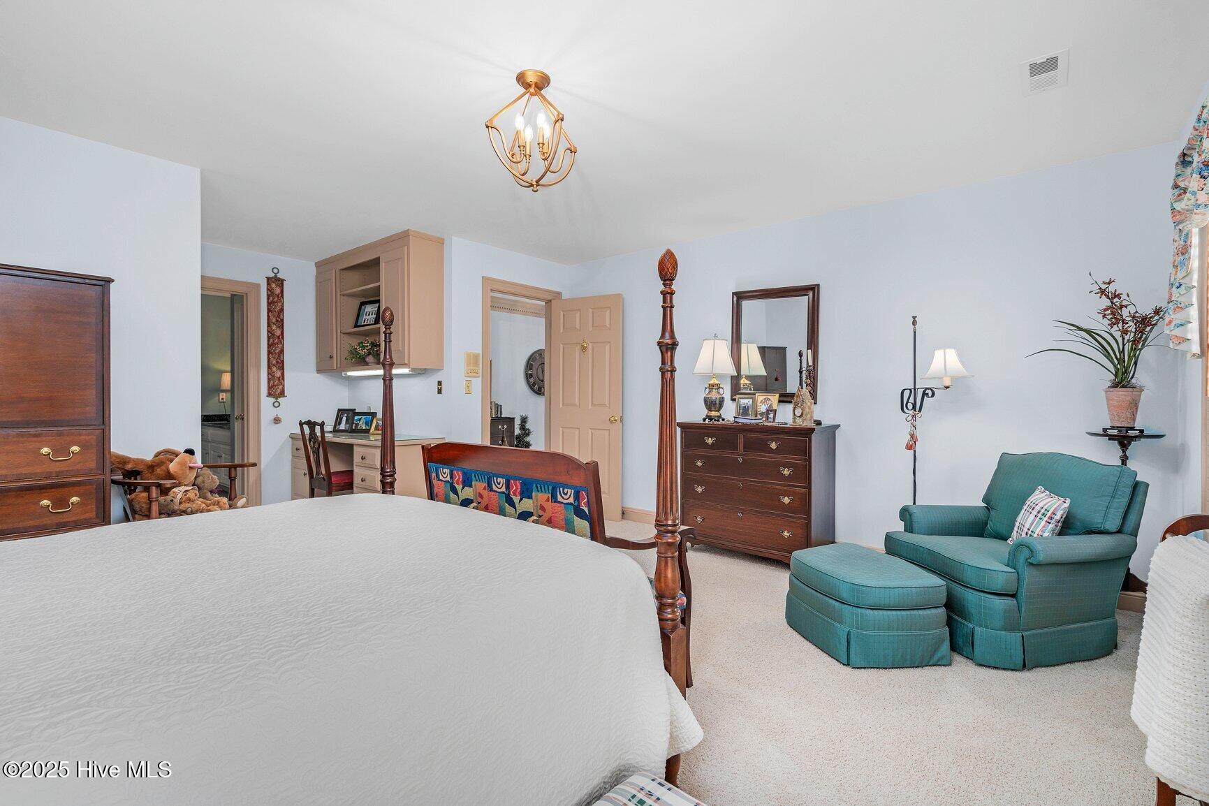 2909 Greystone Drive