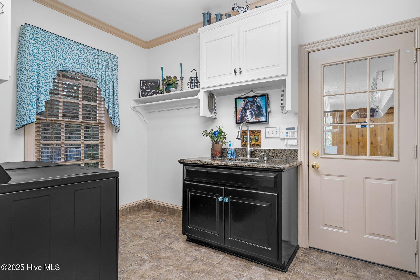 2909 Greystone Drive