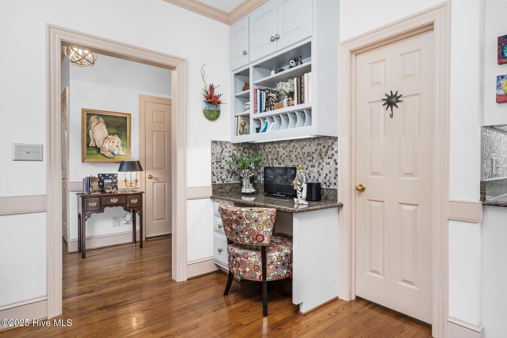 2909 Greystone Drive