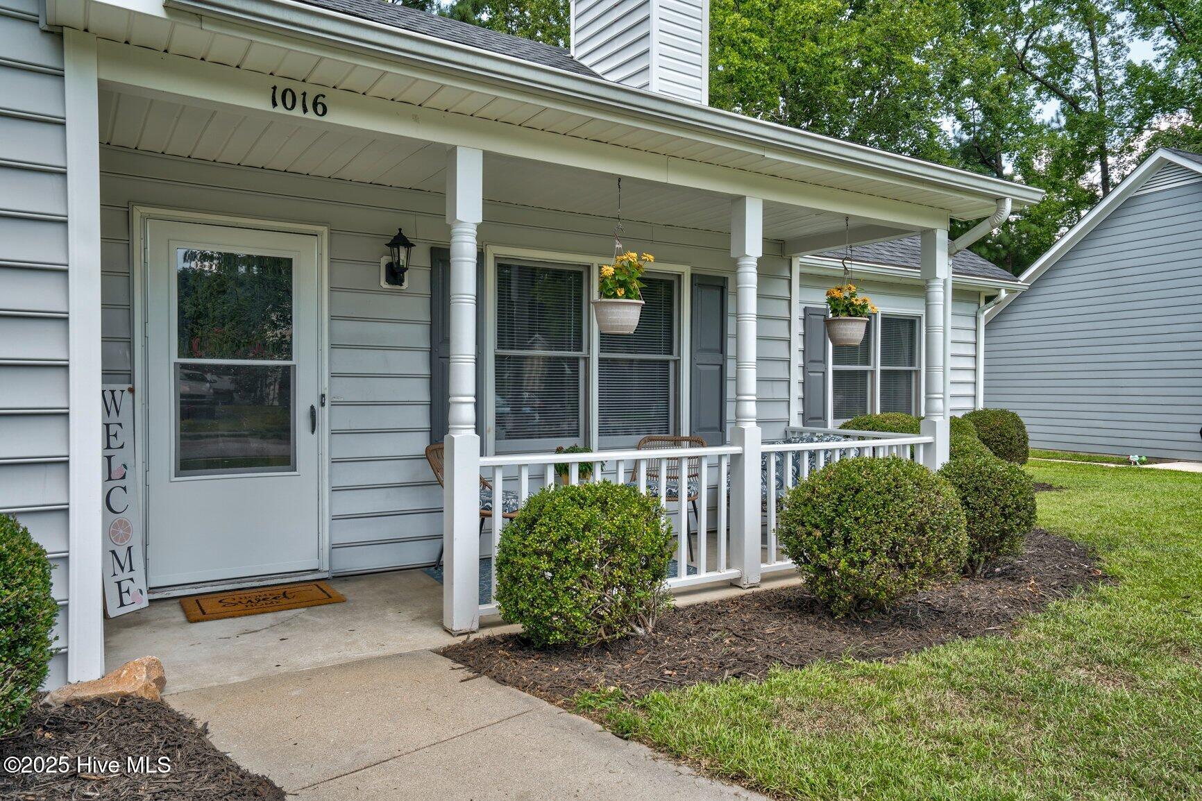 1016 Southbriar Drive