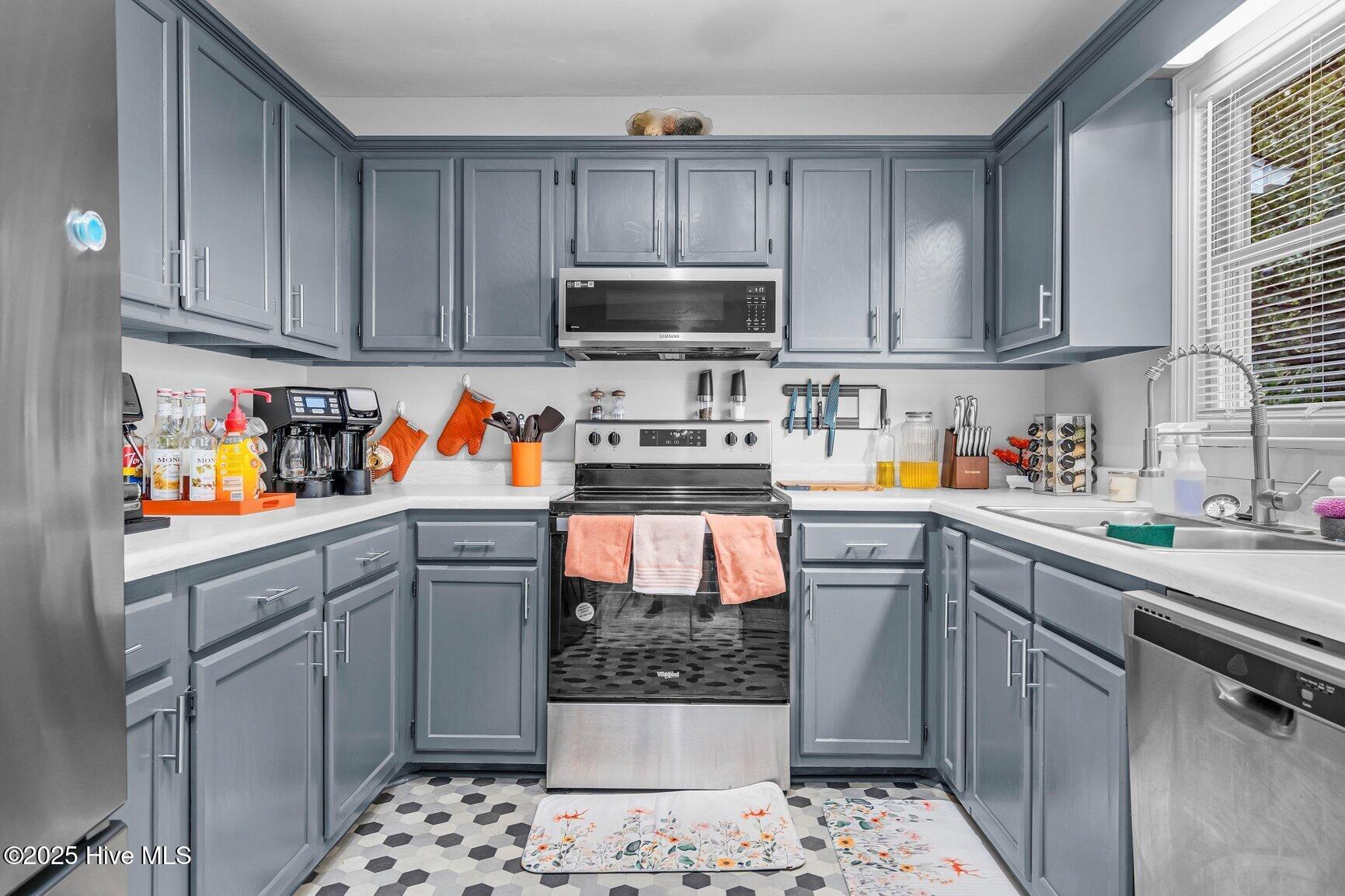 1016 Southbriar Drive