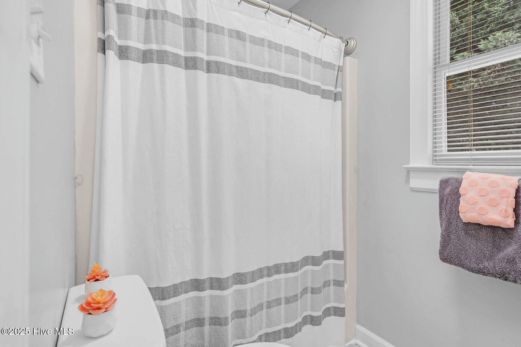 1016 Southbriar Drive