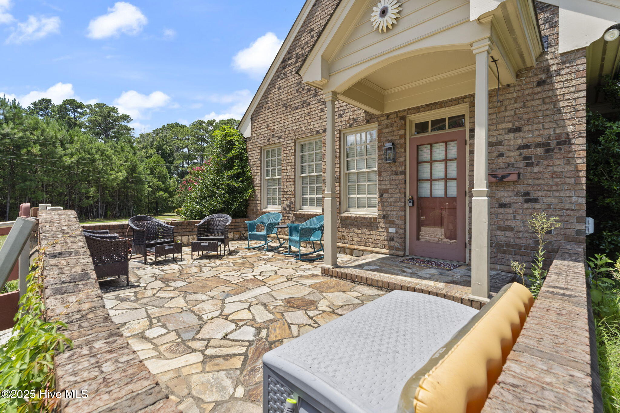 1717 Country Club Road