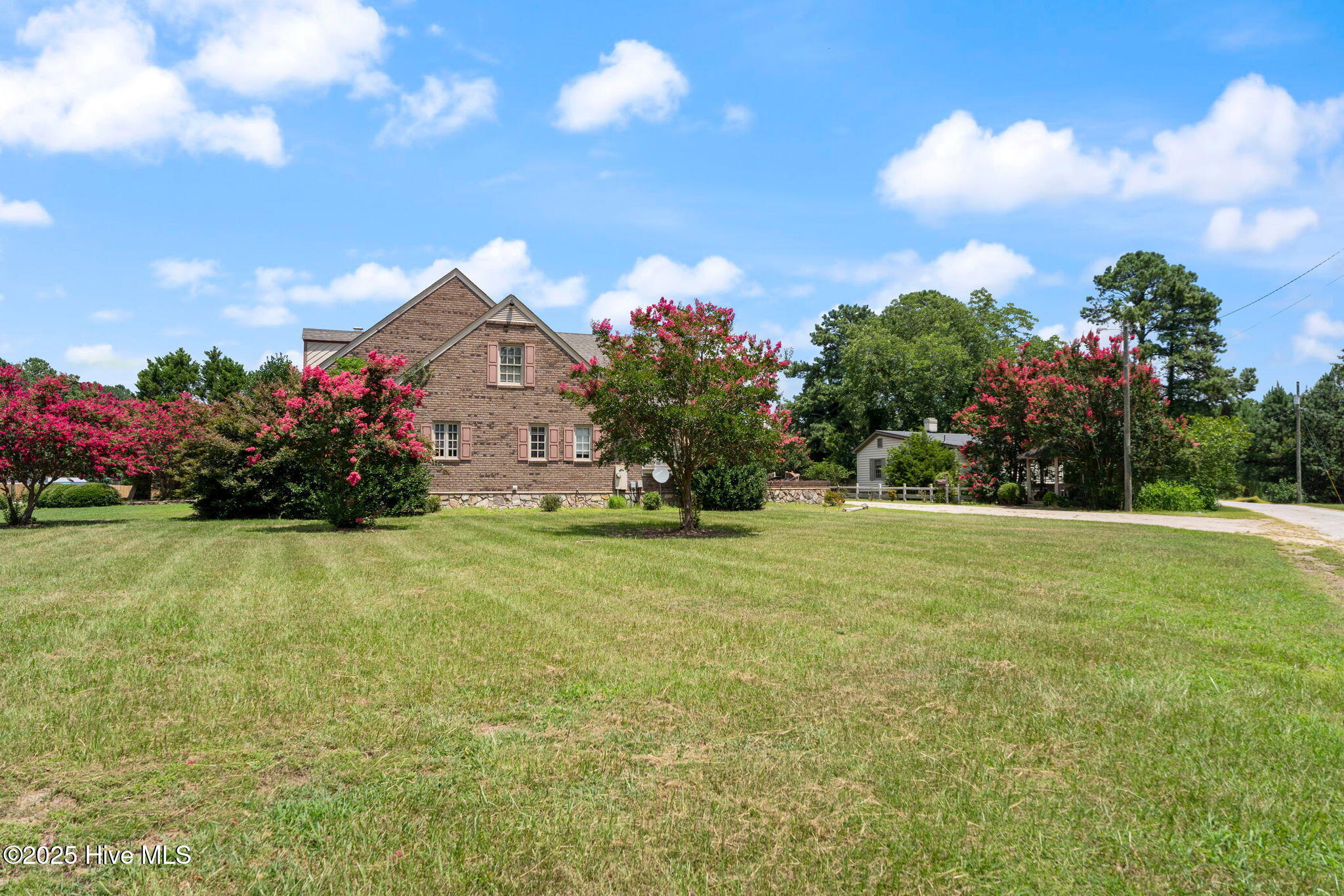 1717 Country Club Road