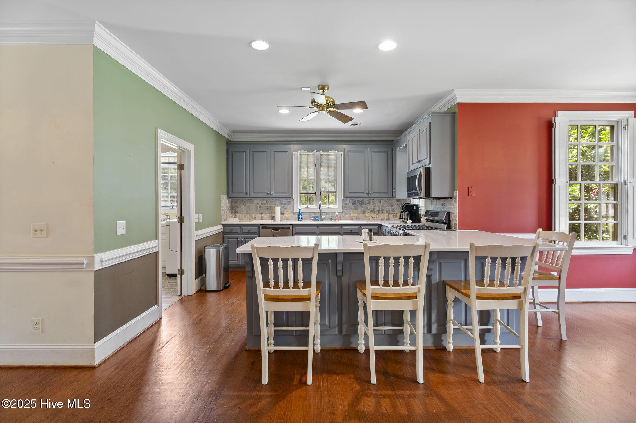 1717 Country Club Road