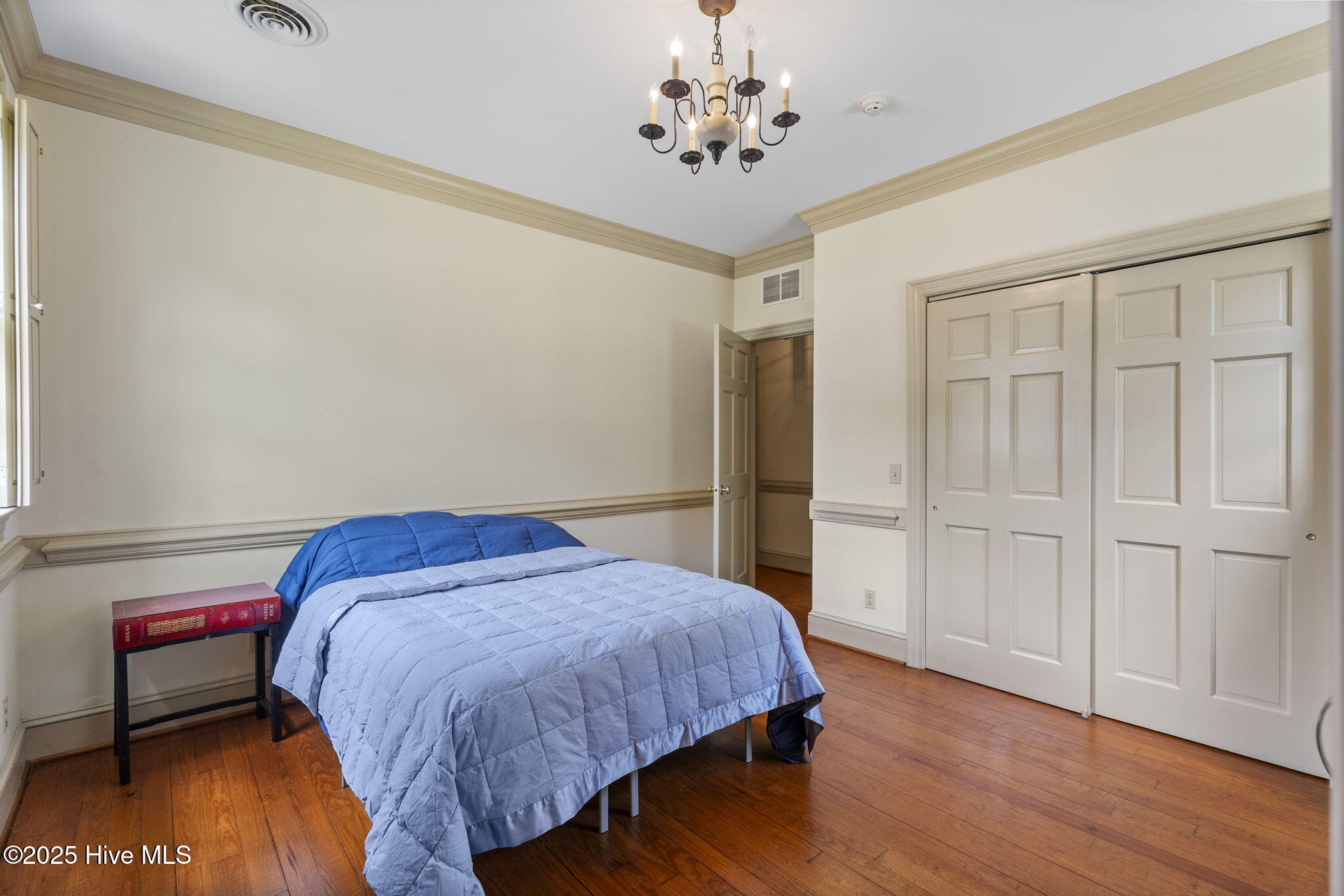 1717 Country Club Road