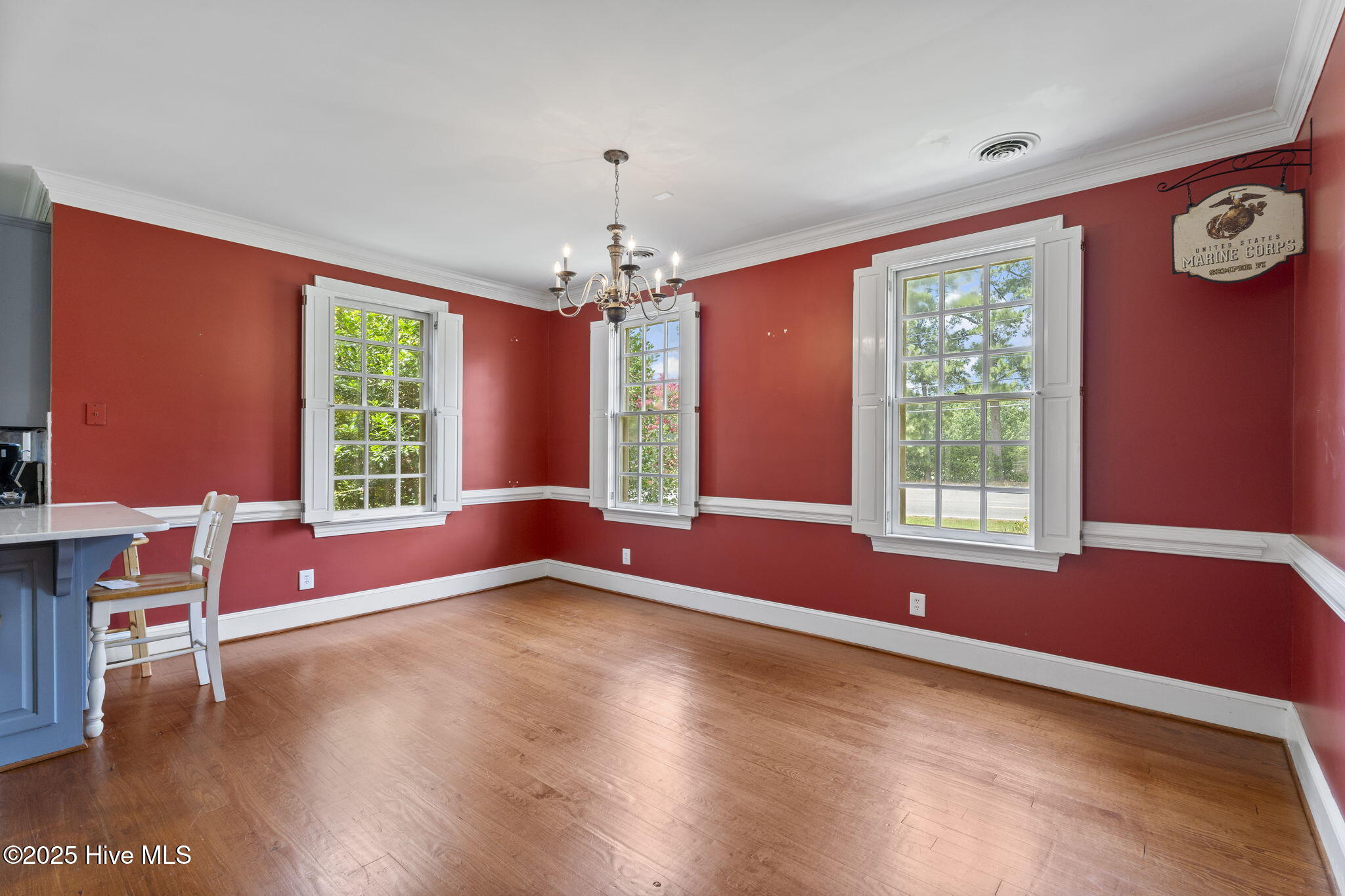 1717 Country Club Road