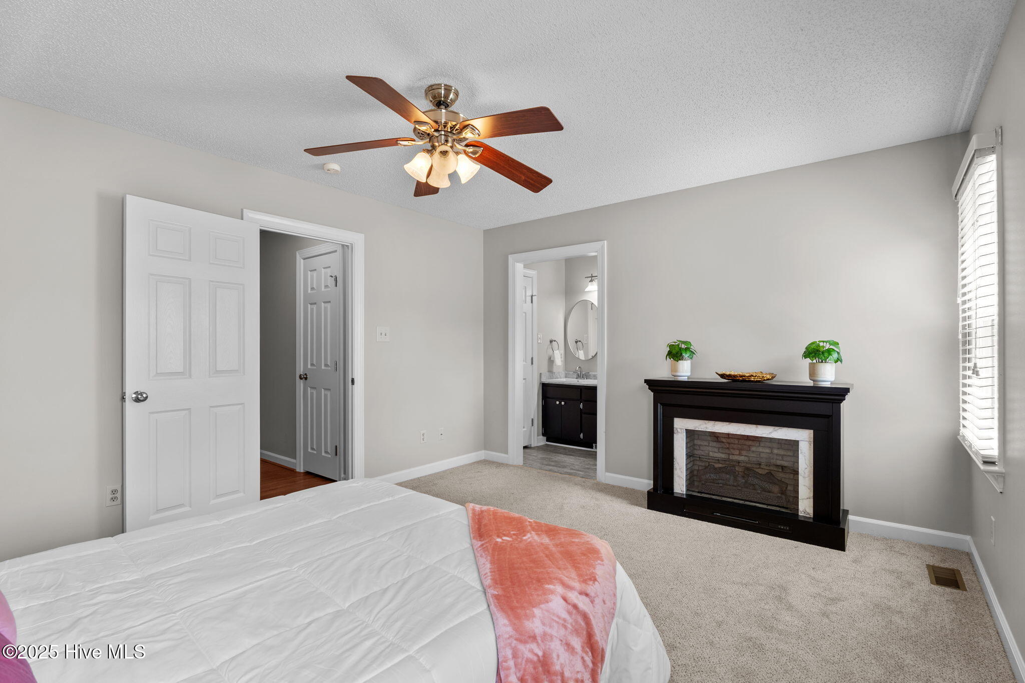 105 Barrington Court