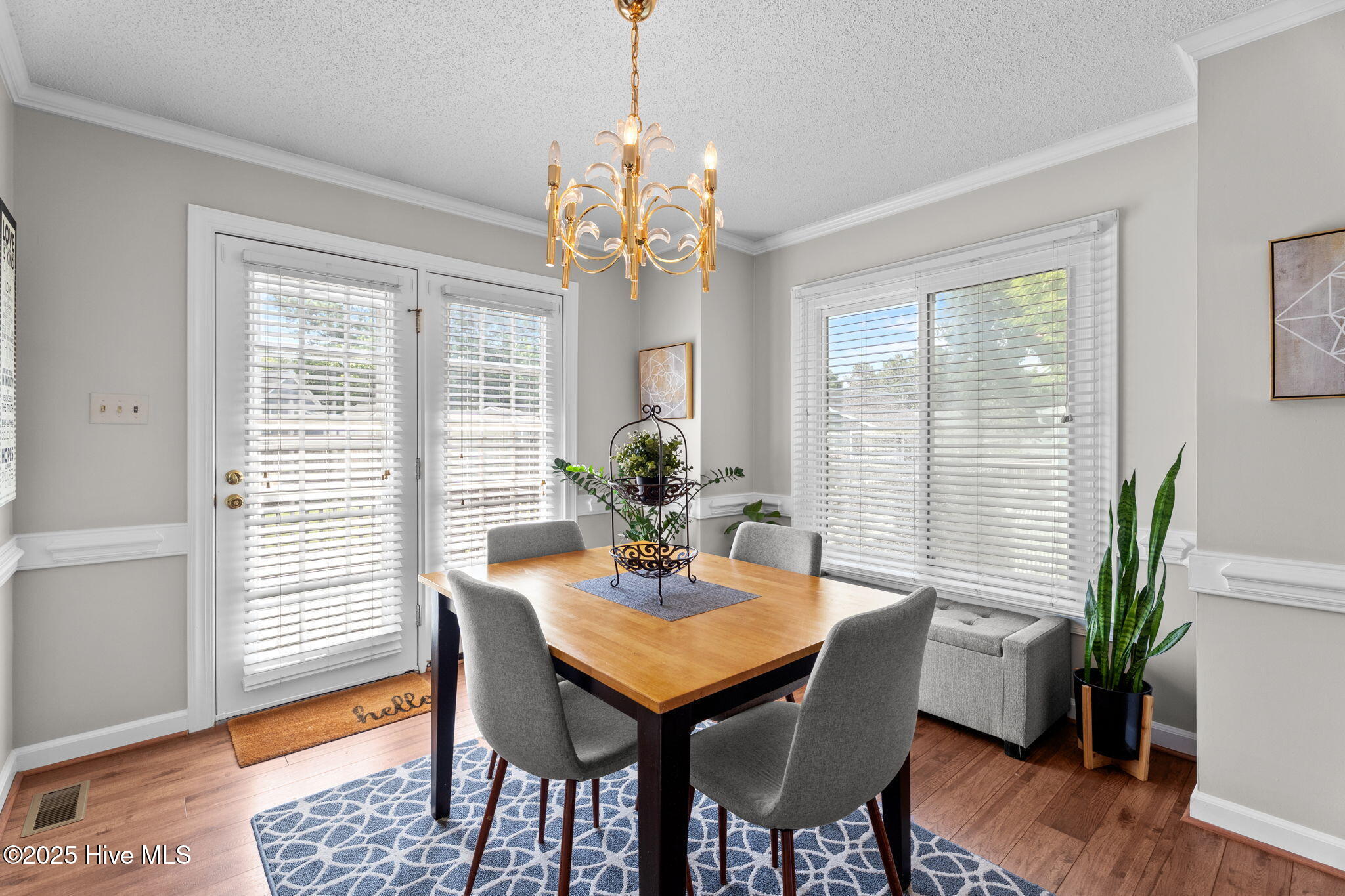 105 Barrington Court