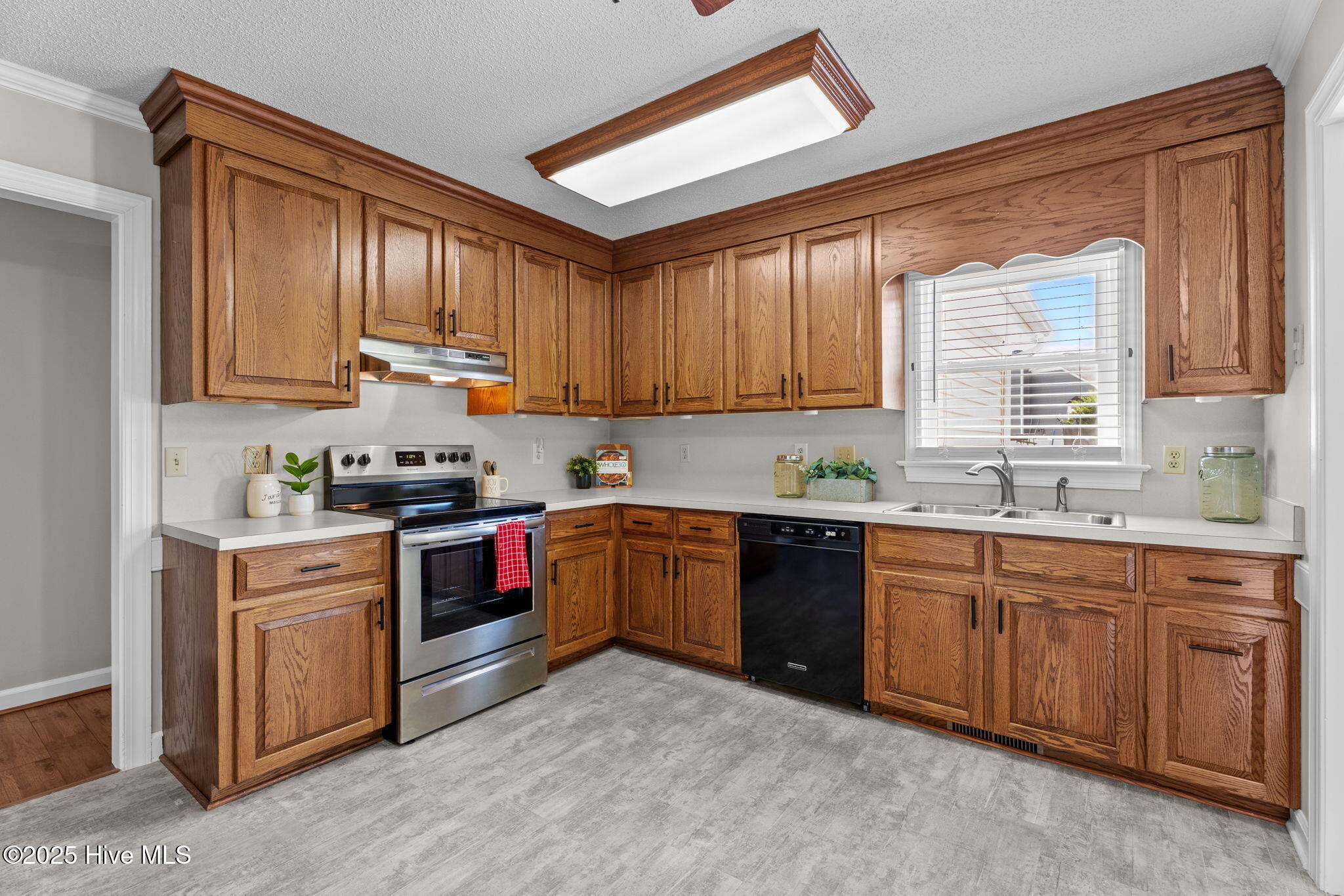 105 Barrington Court