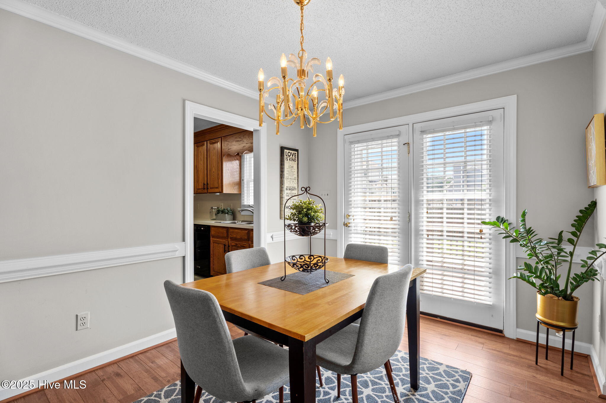 105 Barrington Court