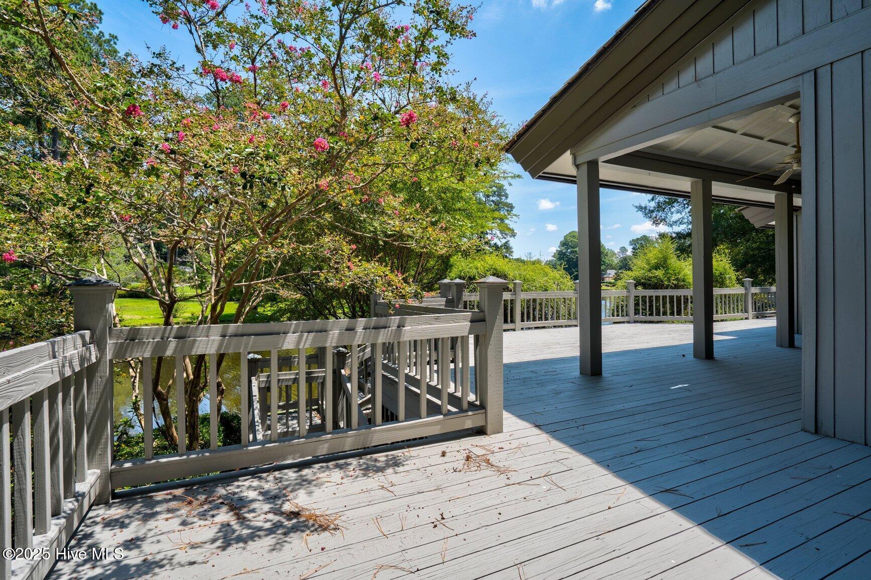 17 Merganser Cove