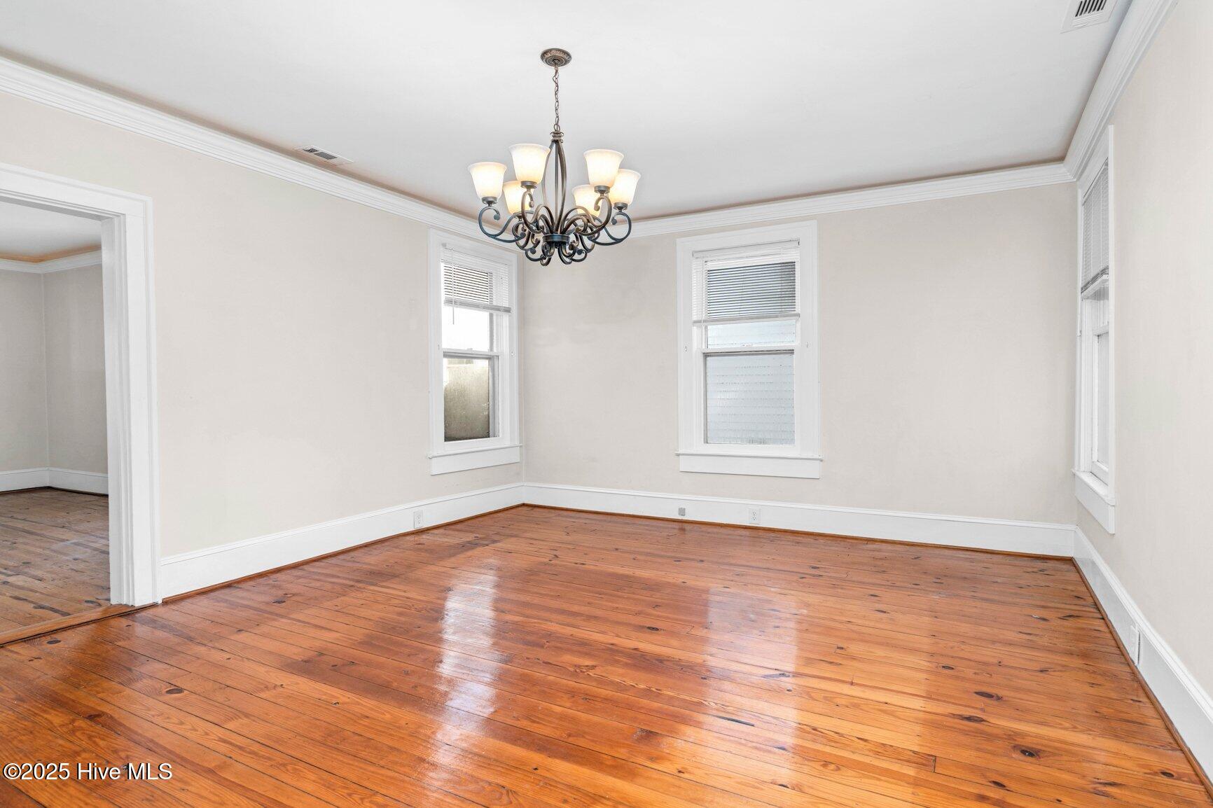 605 St David Street