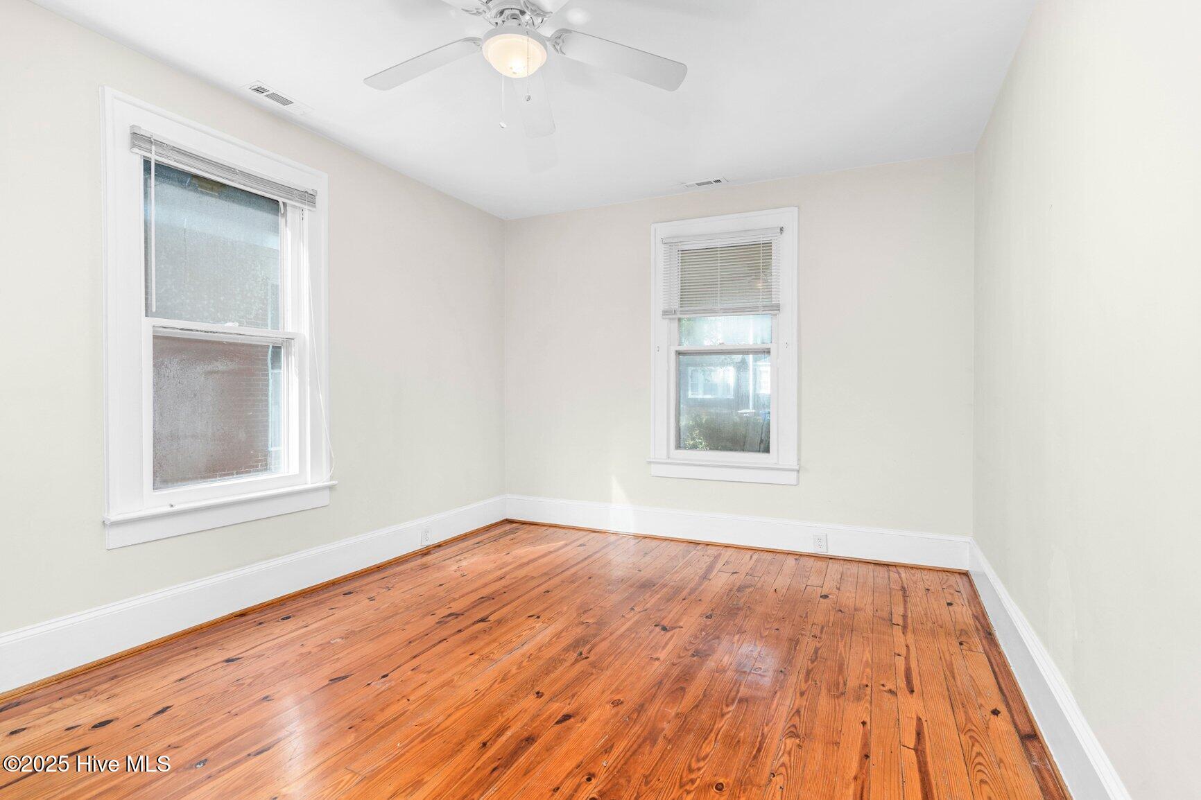 605 St David Street