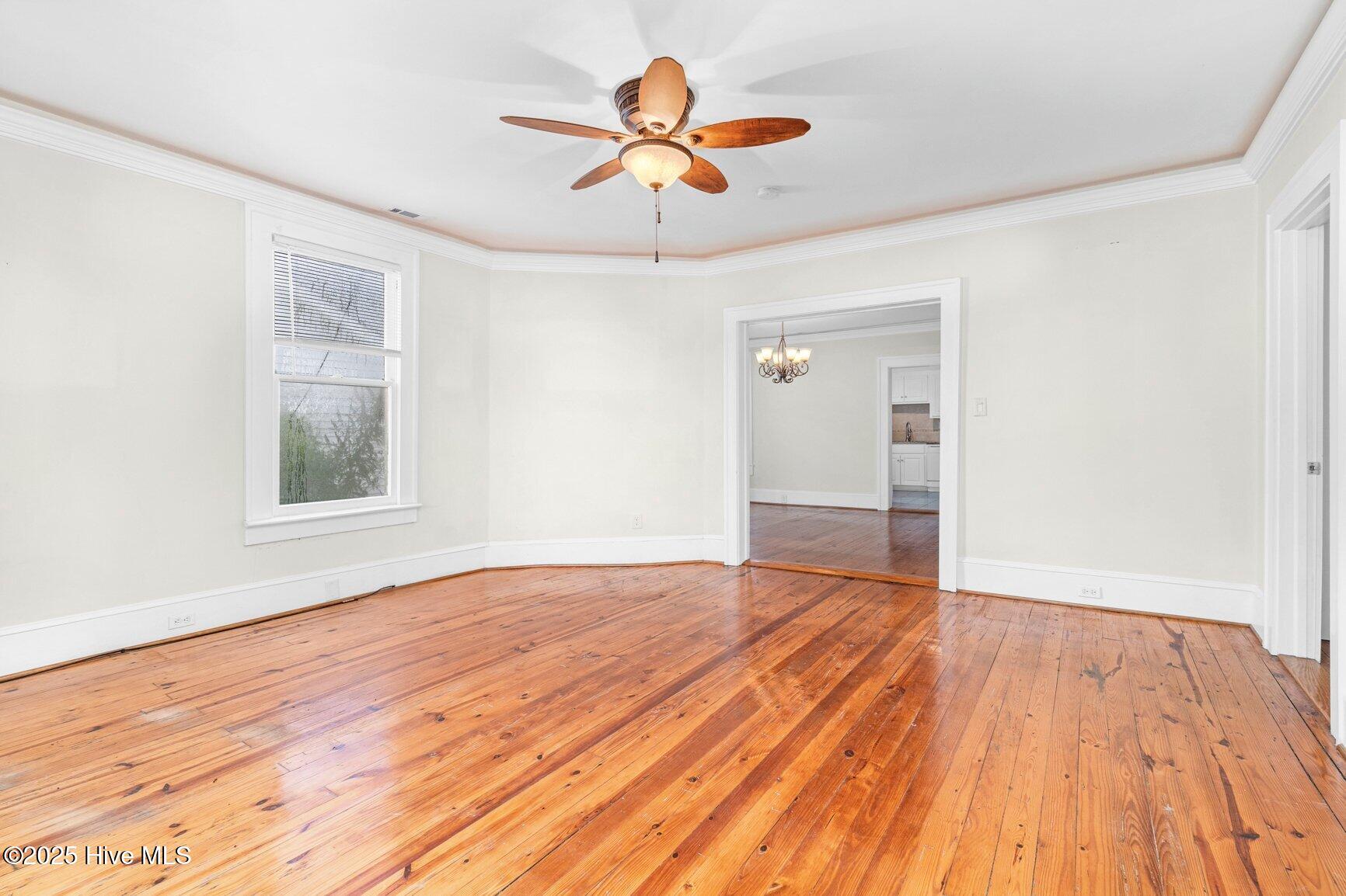 605 St David Street