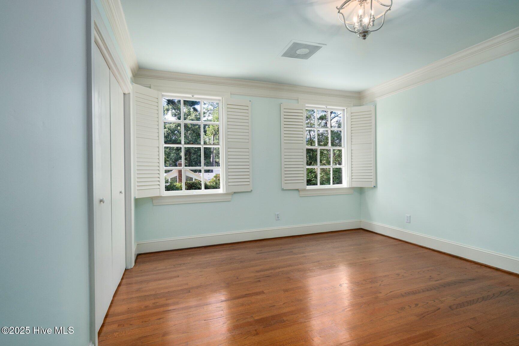 3811 Woodlawn Road