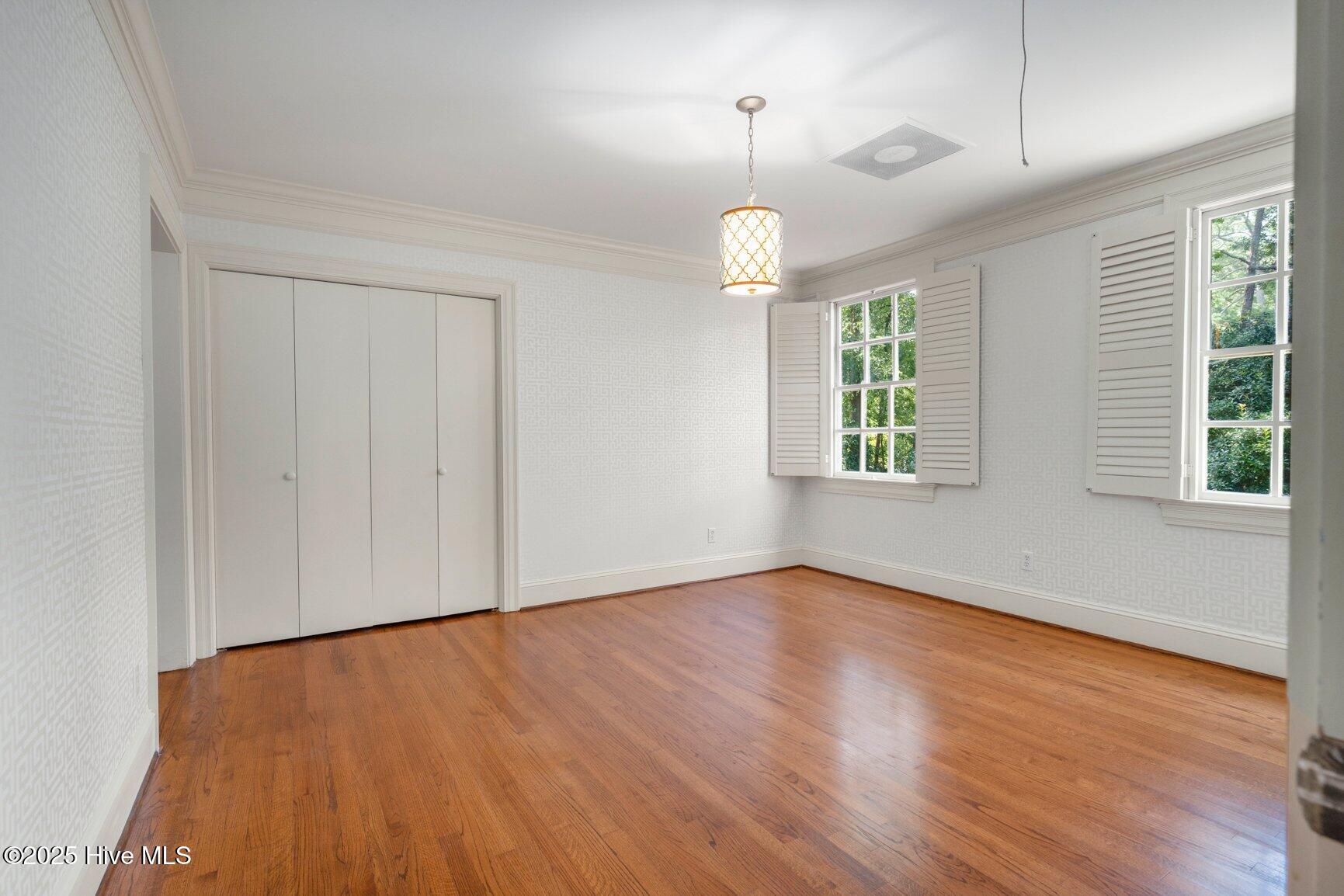3811 Woodlawn Road
