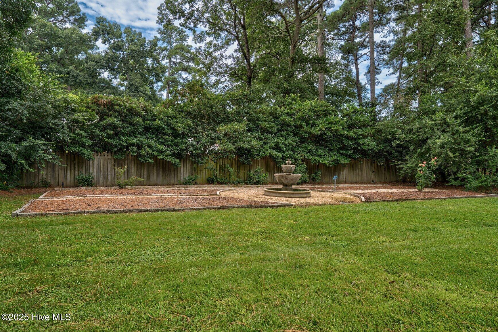 3811 Woodlawn Road