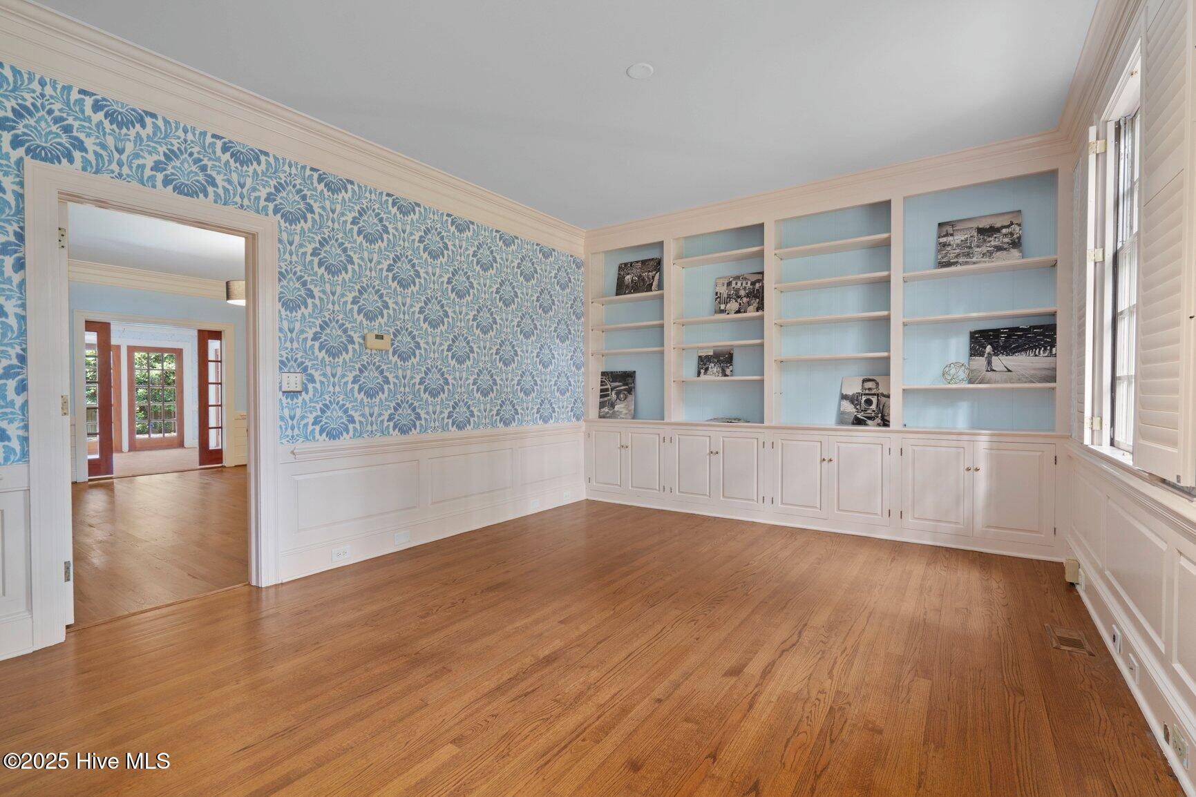 3811 Woodlawn Road