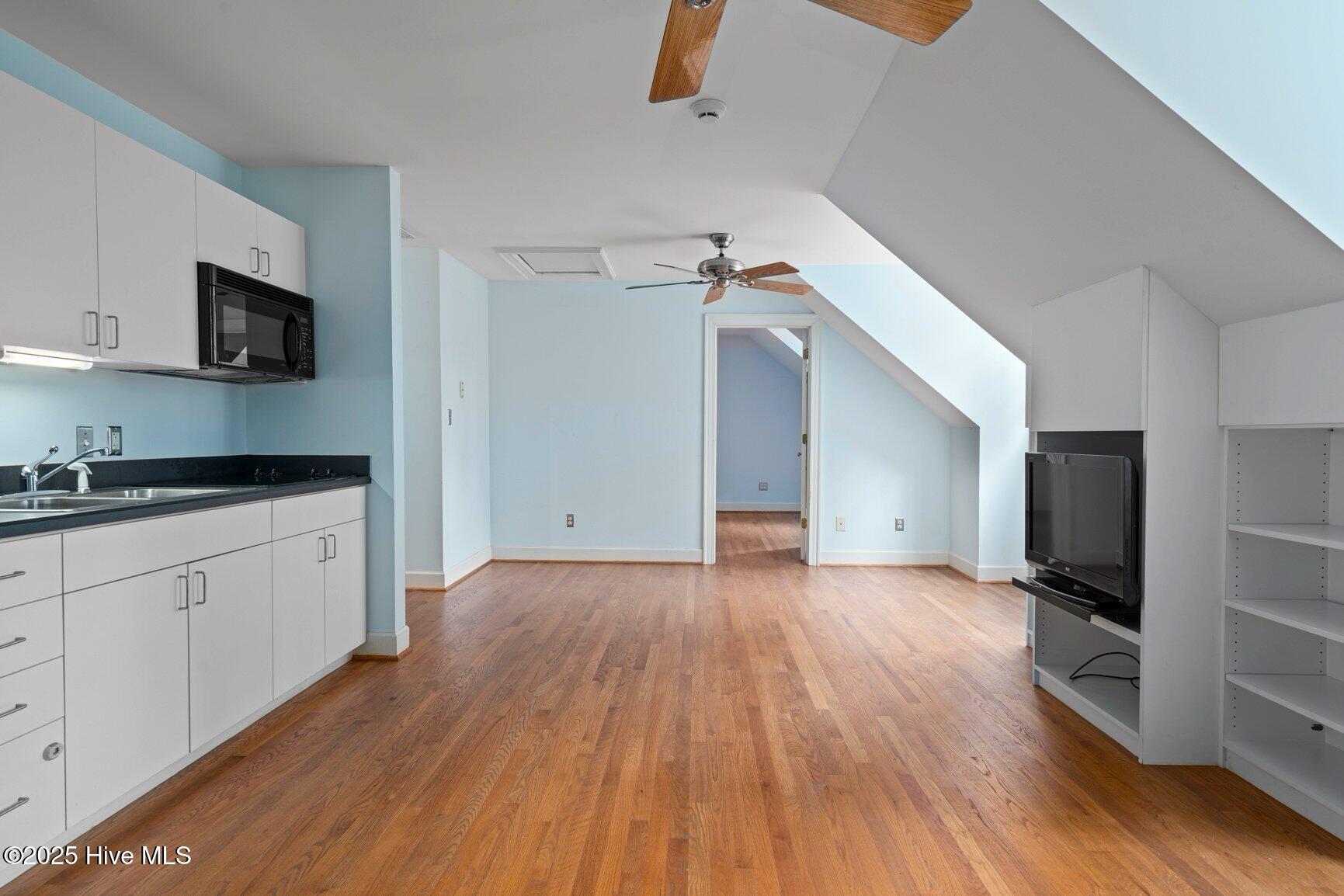 3811 Woodlawn Road