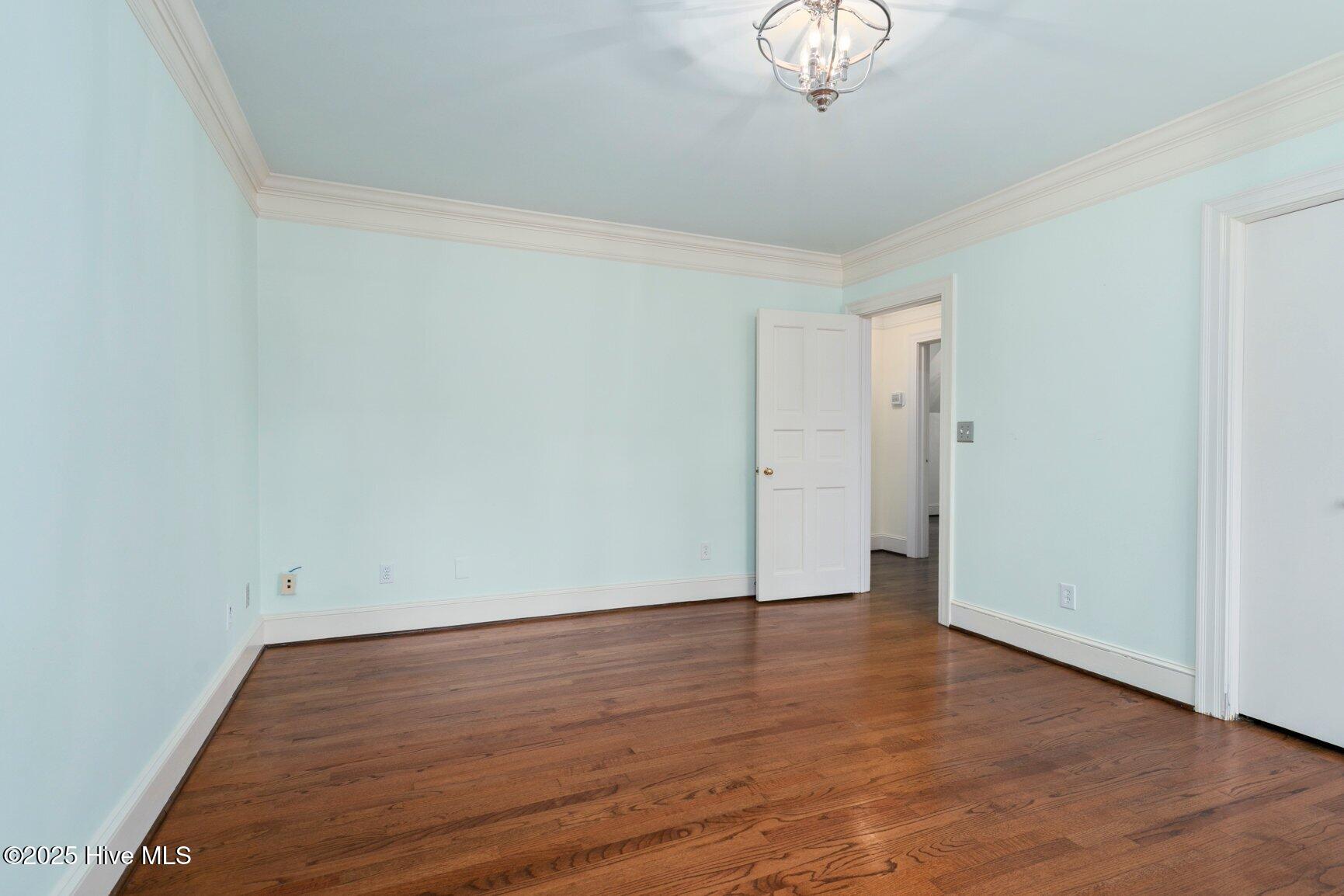 3811 Woodlawn Road