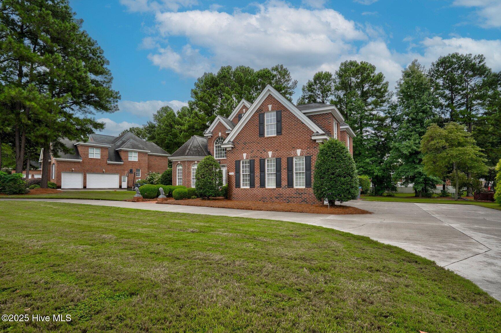 1119 Falling River Walk