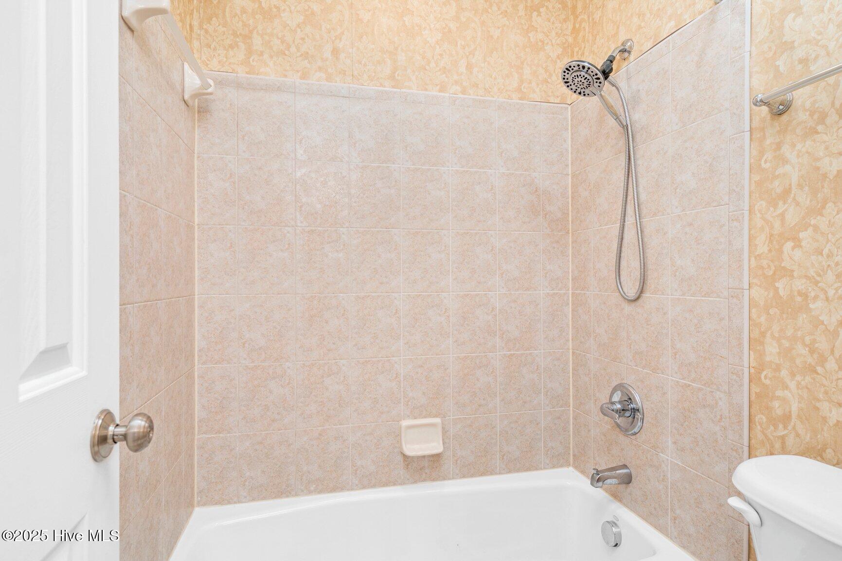 1119 Falling River Walk