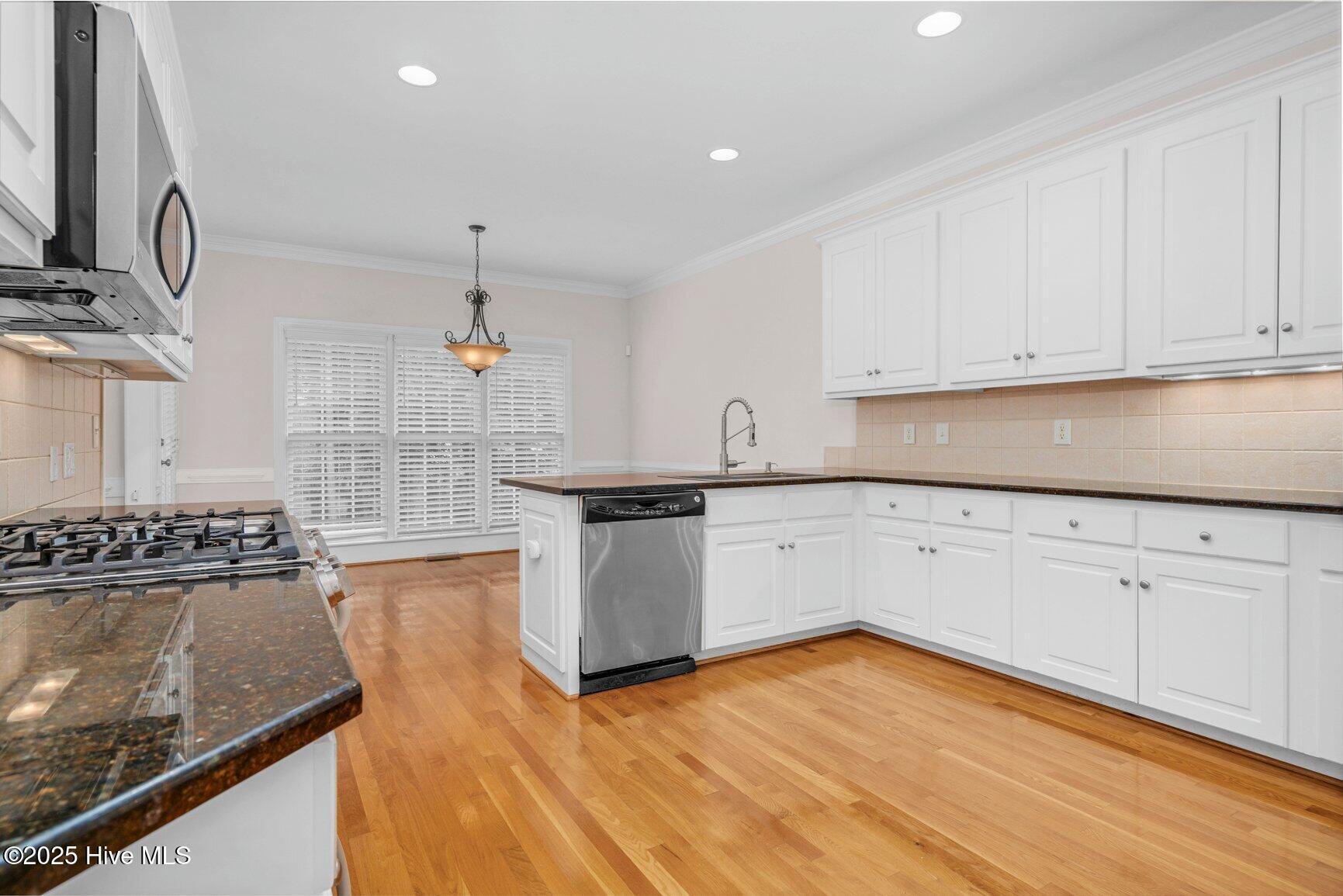 1119 Falling River Walk