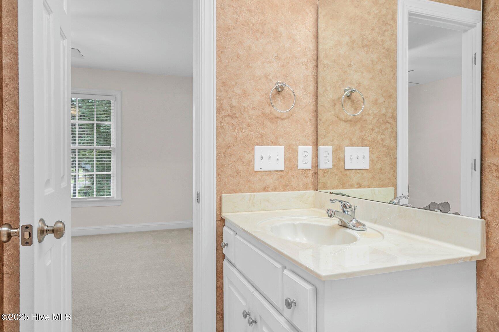 1119 Falling River Walk