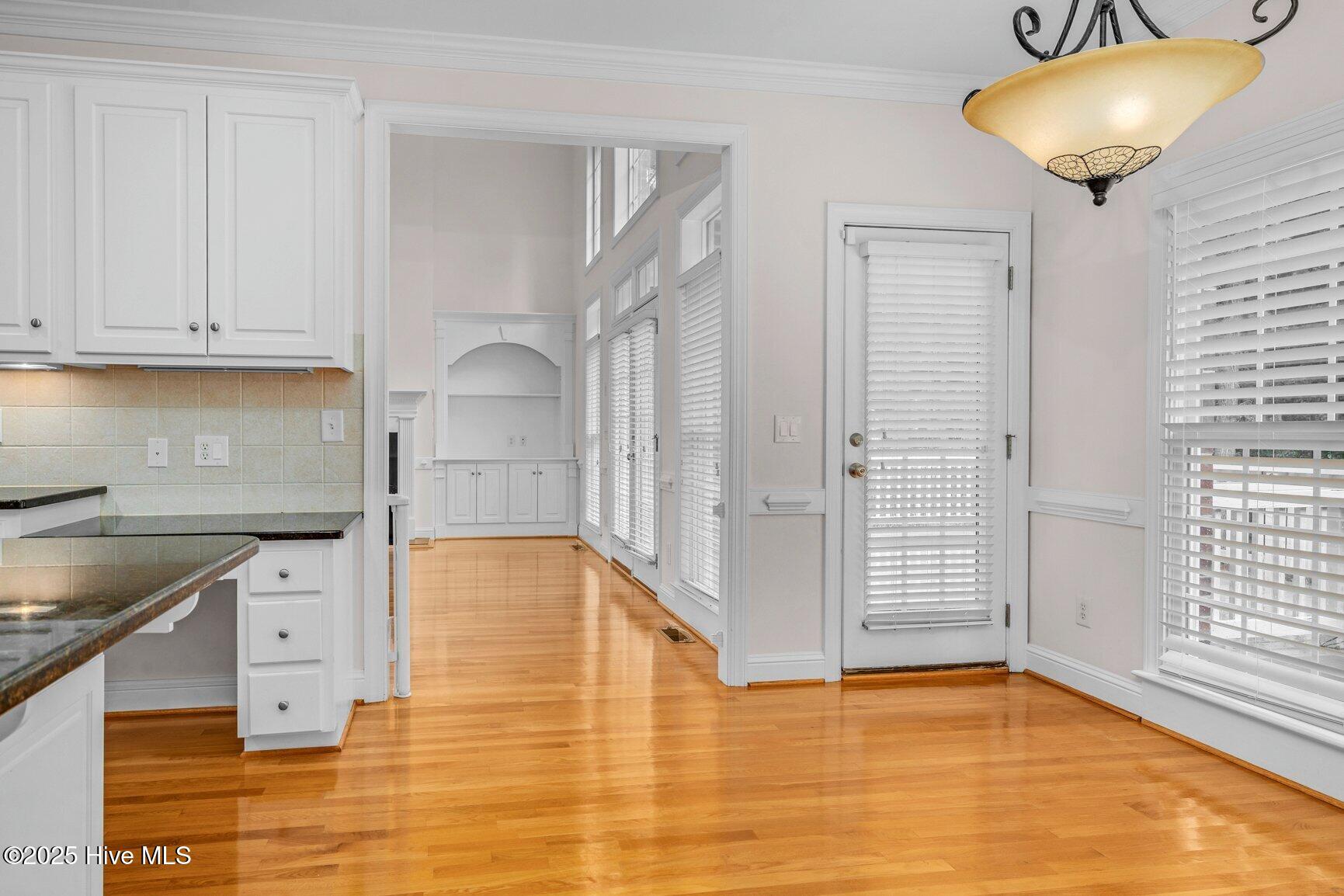 1119 Falling River Walk