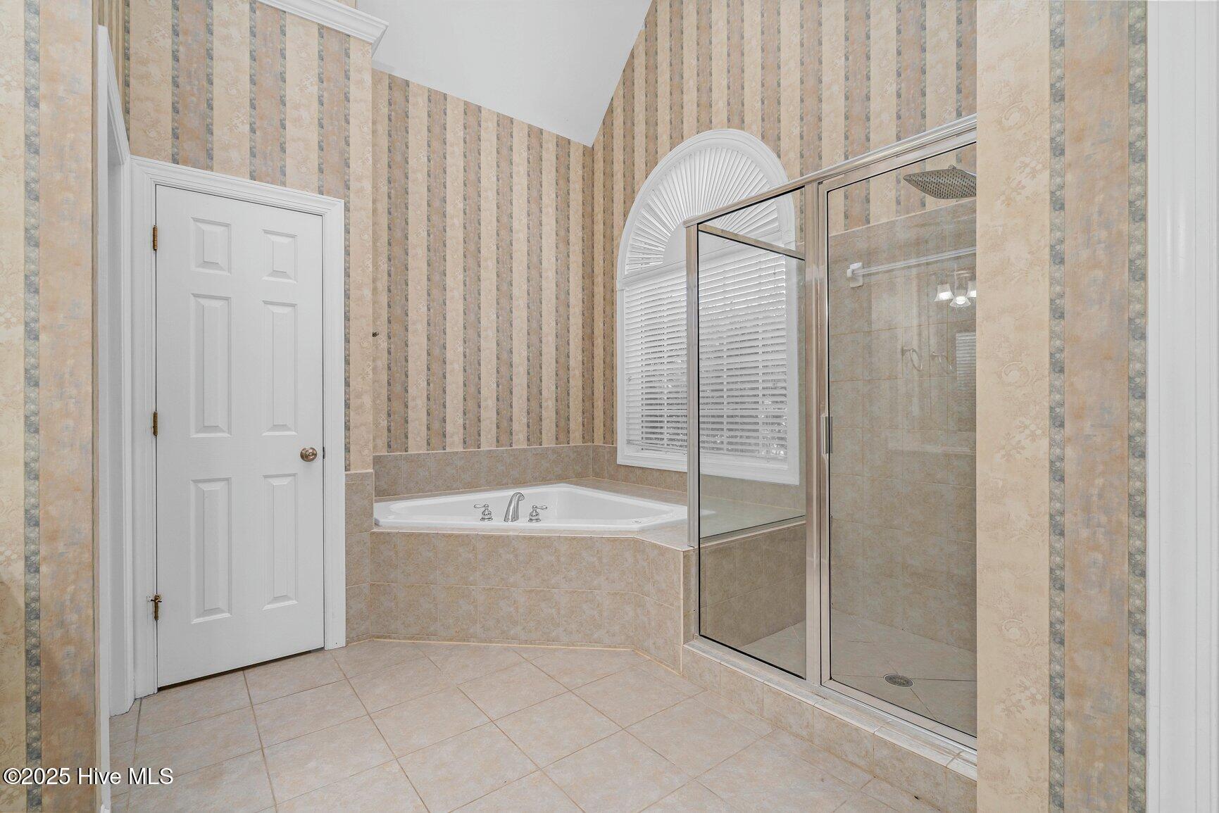 1119 Falling River Walk