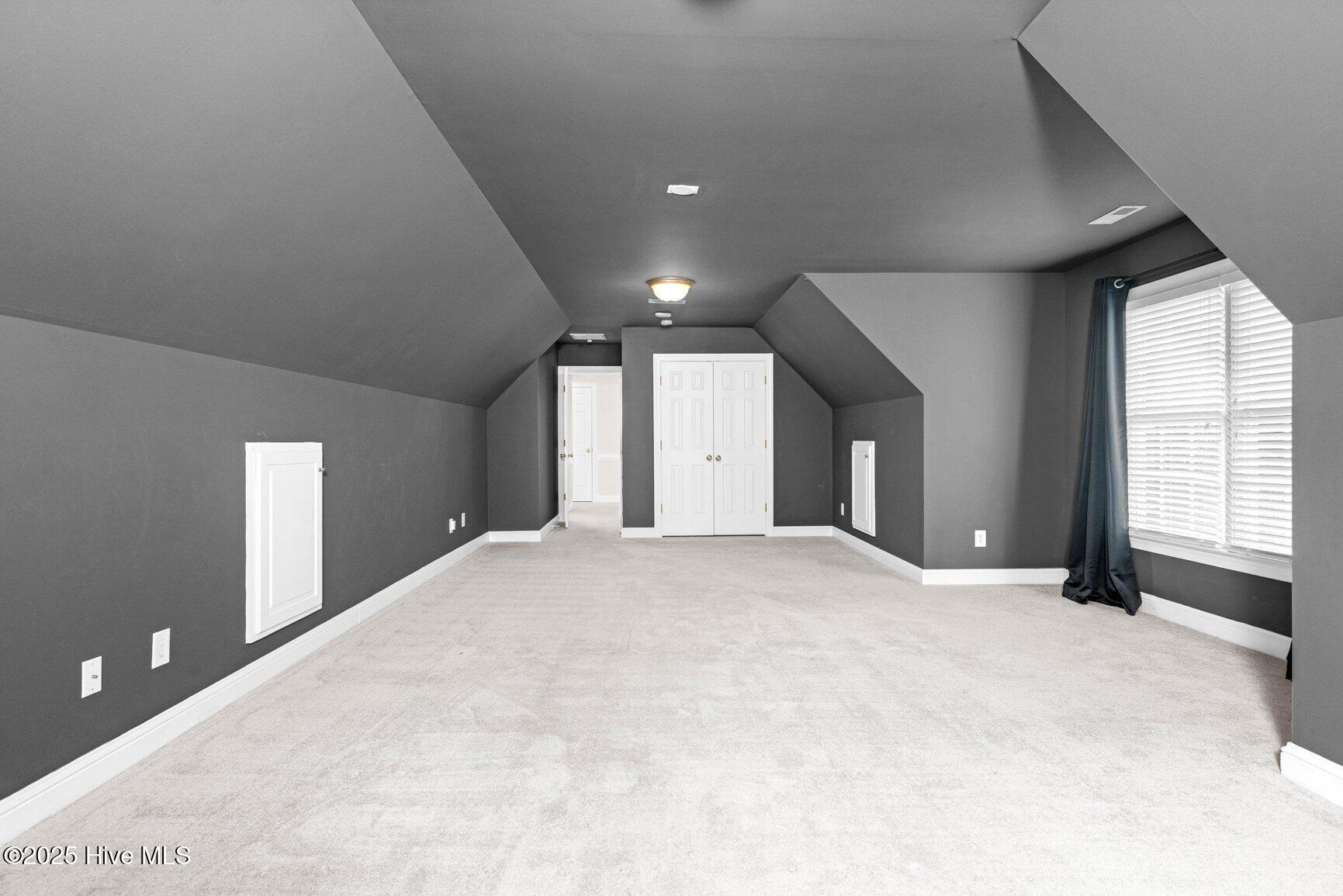 1119 Falling River Walk