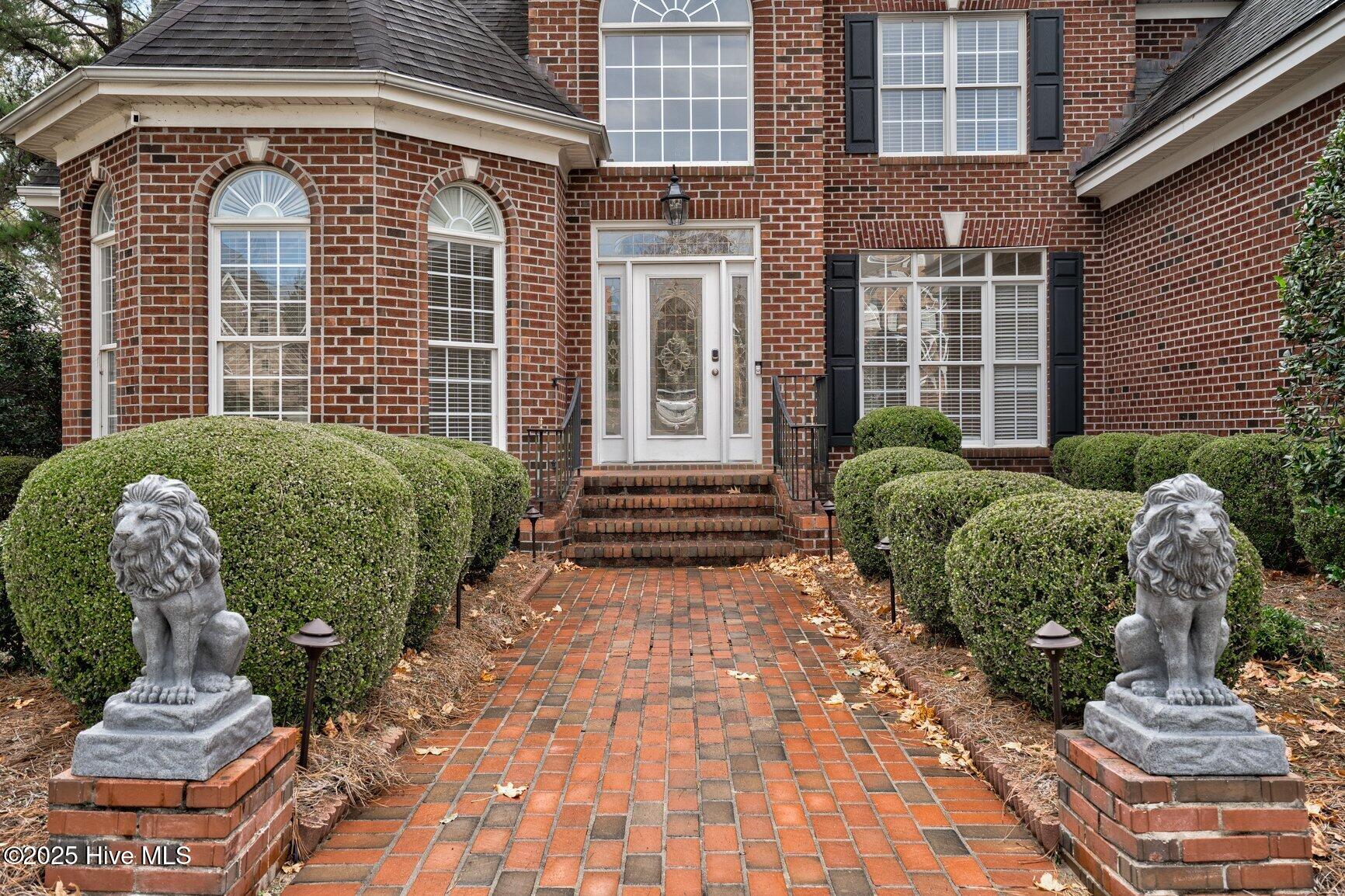 1119 Falling River Walk