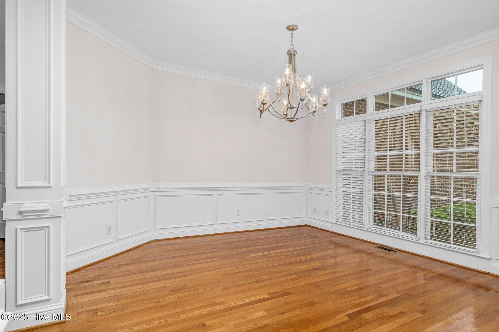 1119 Falling River Walk